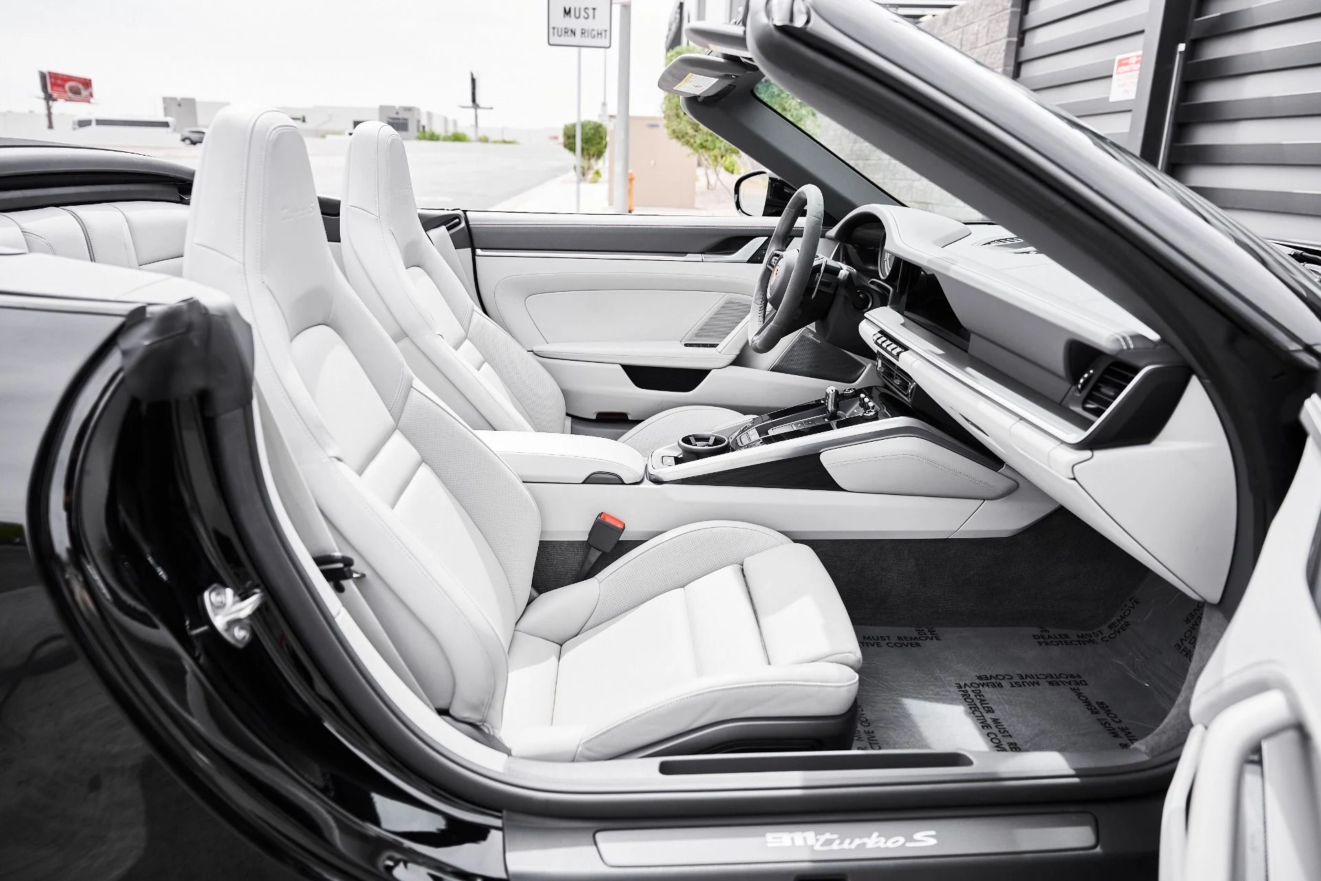 mph024_1994396396_Used_2024_Porsche_911_Turbo_S_1774923293_cdc0abeb67