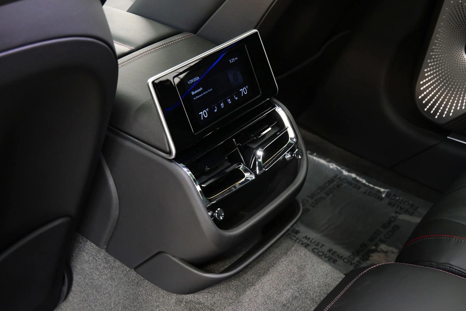 mph024_1996127375_Used_2023_Bentley_Flying_Spur_Hybrid_Touring_Specification_Contrast_Stitching_Piping_Bang_and_Olufsen_1769812693_04ad198283