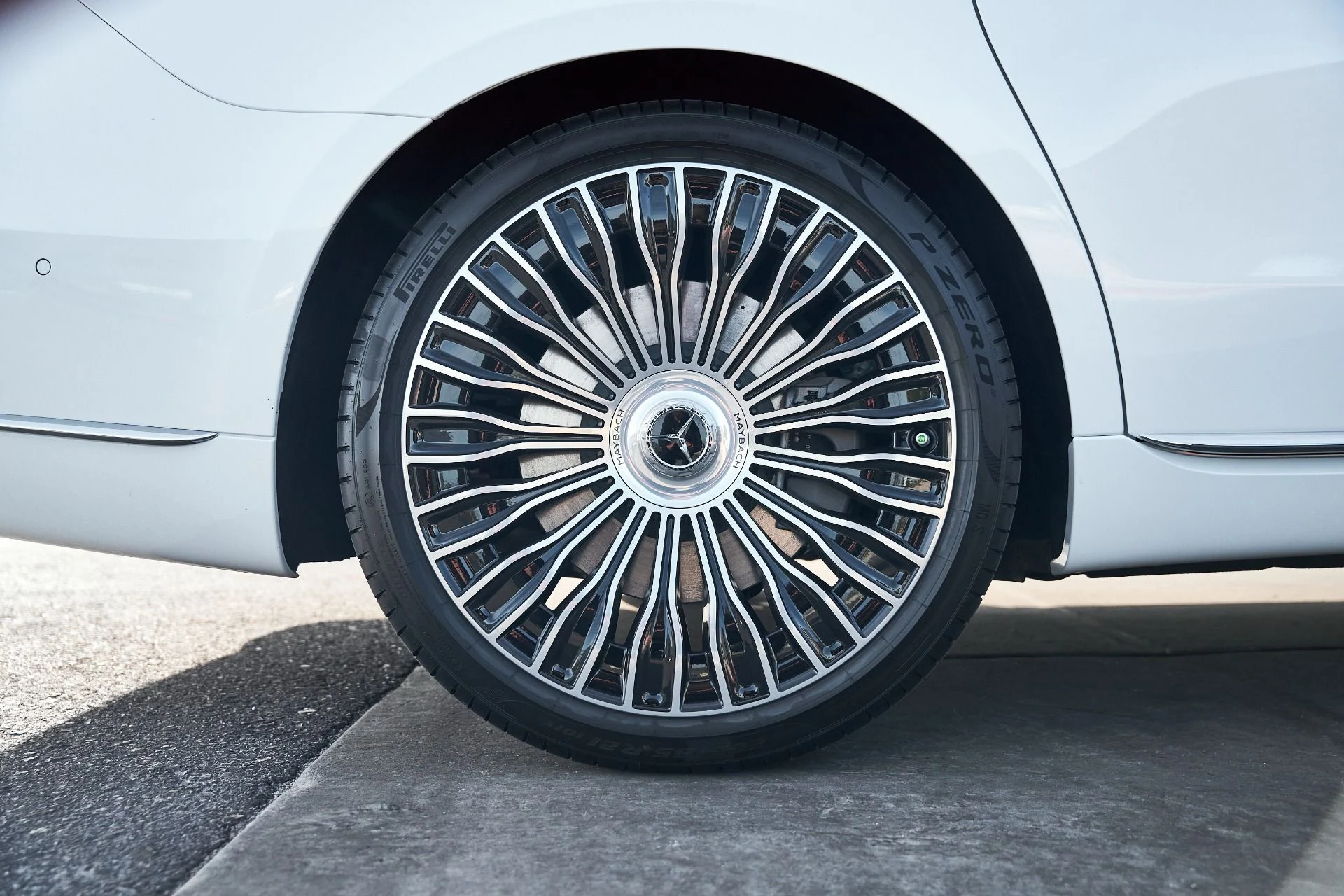 mph024_1996699767_Used_2026_Mercedes_Benz_S_Class_Maybach_S_680_1766455536_f22002b1ea