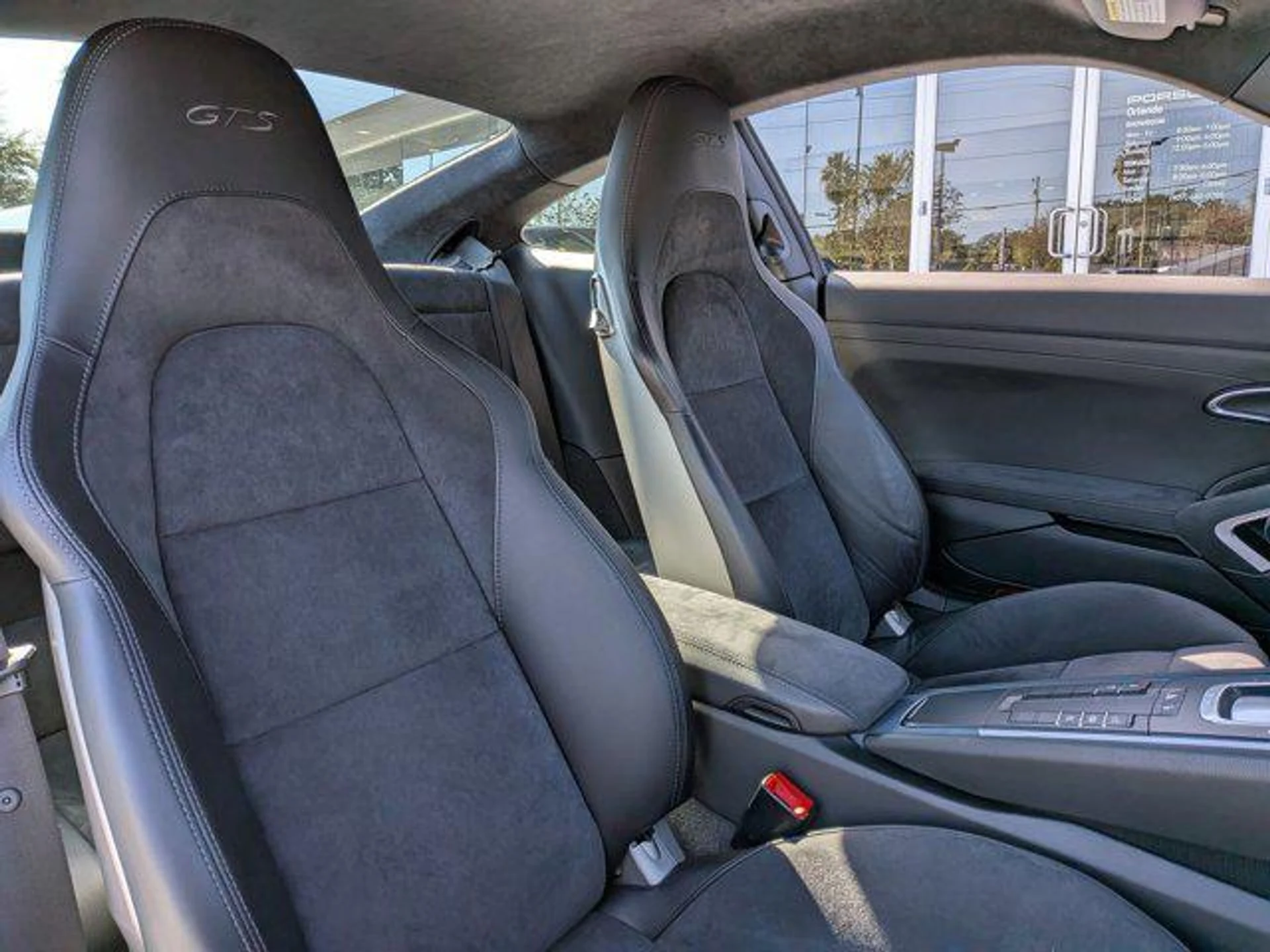 mph024_2002072445_t_L3_Om5sir_X_Tc6_Rj3_So8cg_Su5ac_M_da96ef8ae0