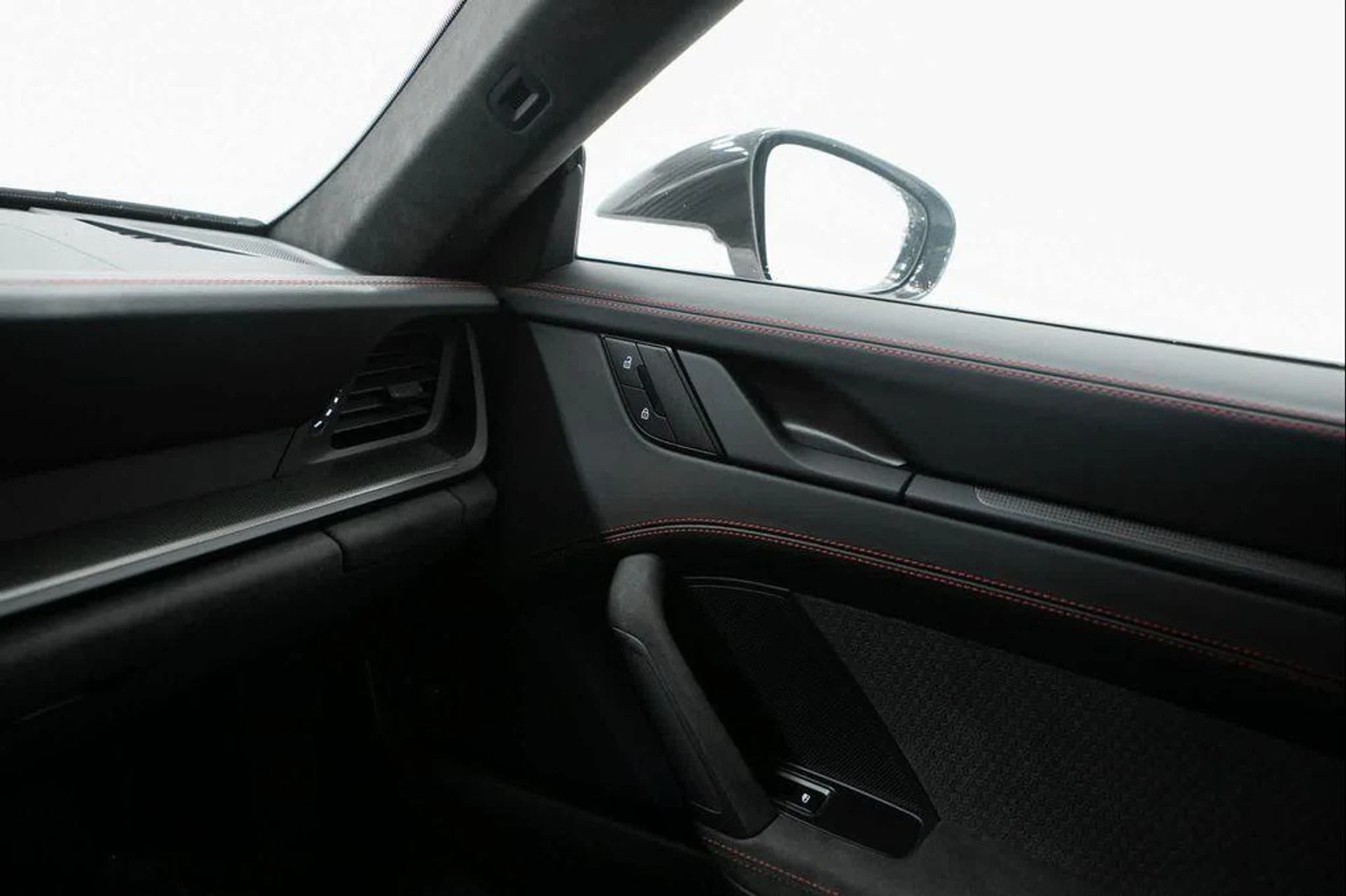 mph024_2004295829_Kdlt4_N90_V_Yef_Thrs_At_IBP_Zxt_Yc_86135e0e0c