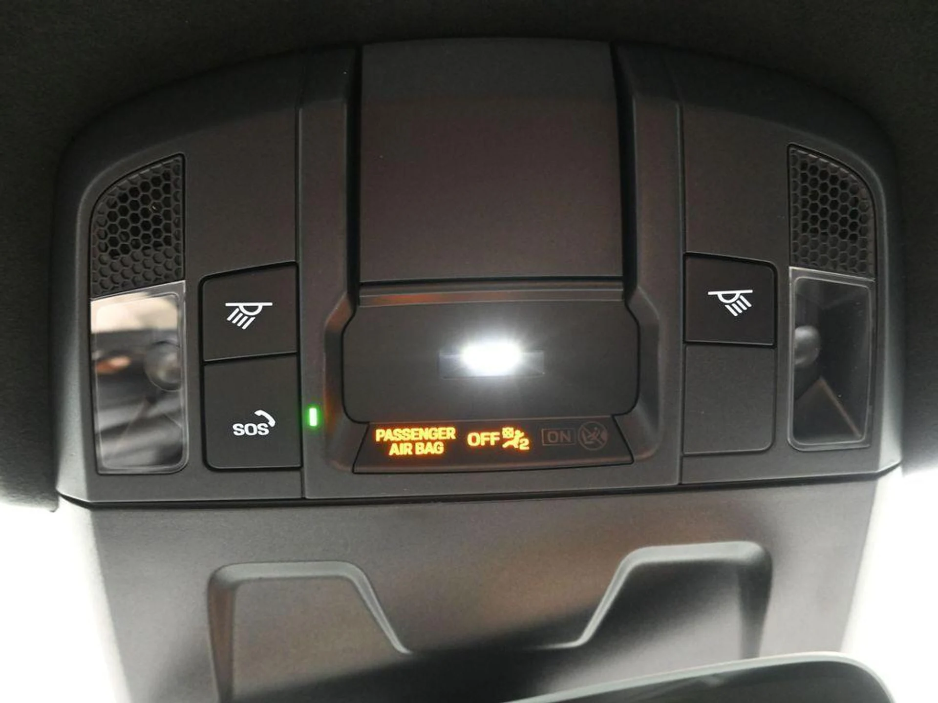 mph024_200459556_Ce_i_Vph_W_Hki8zp_Iz_C_Tx_CA_Hzq9_Ho_9461047ef0