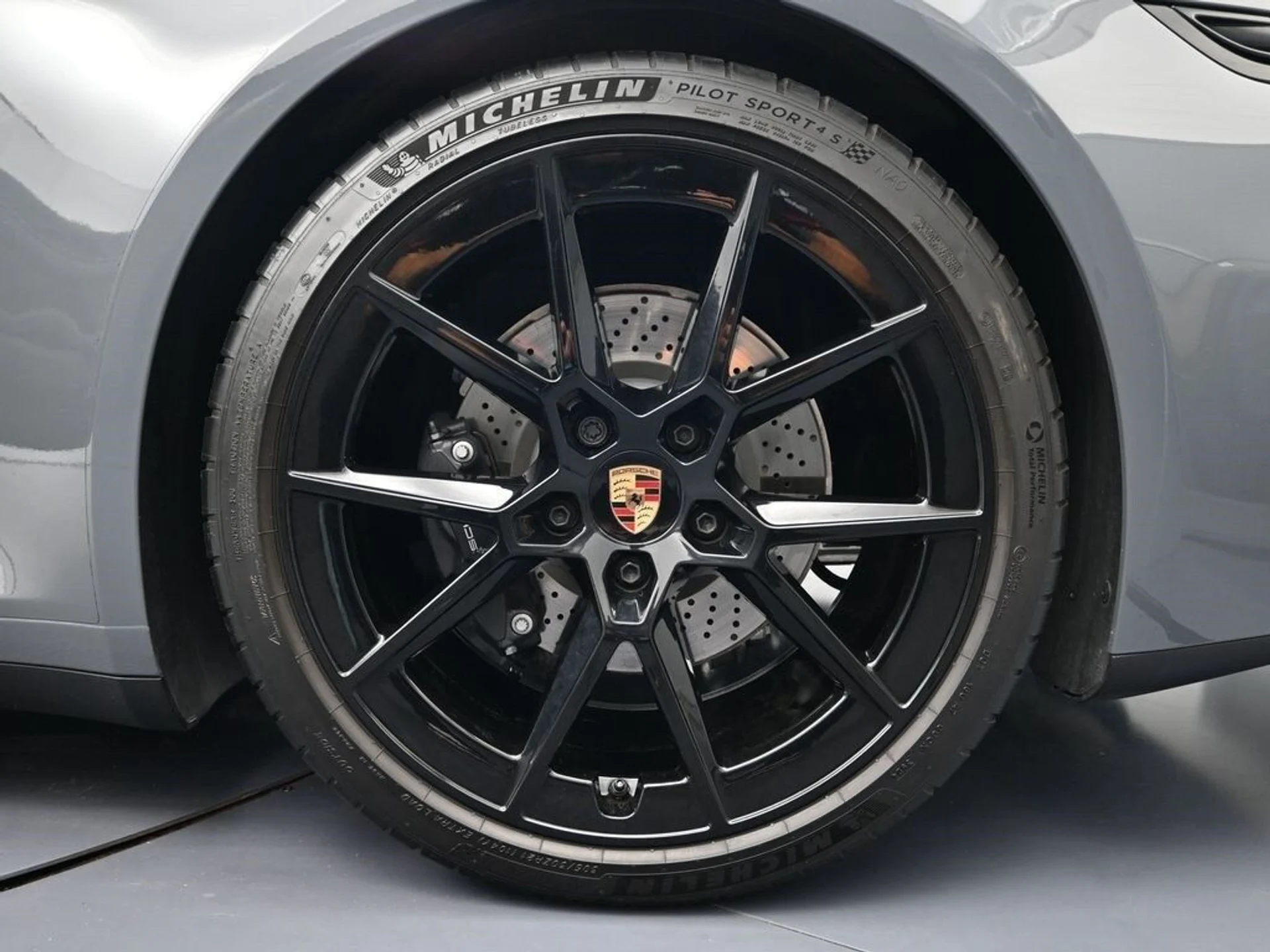 mph024_2005385270_589e81be4acbef0de44976484d84c6e7x_24d43a1355