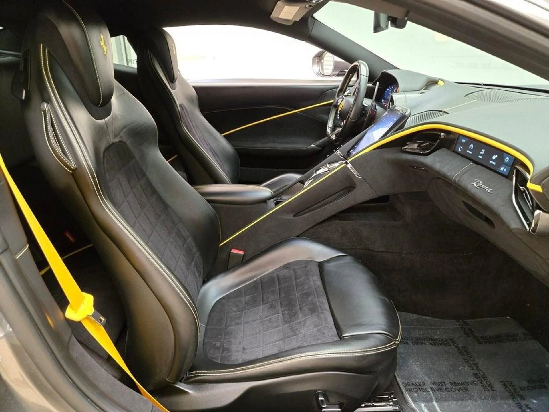 mph024_2007411622_Used_2022_Ferrari_Roma_1775292315_d1edabe65d