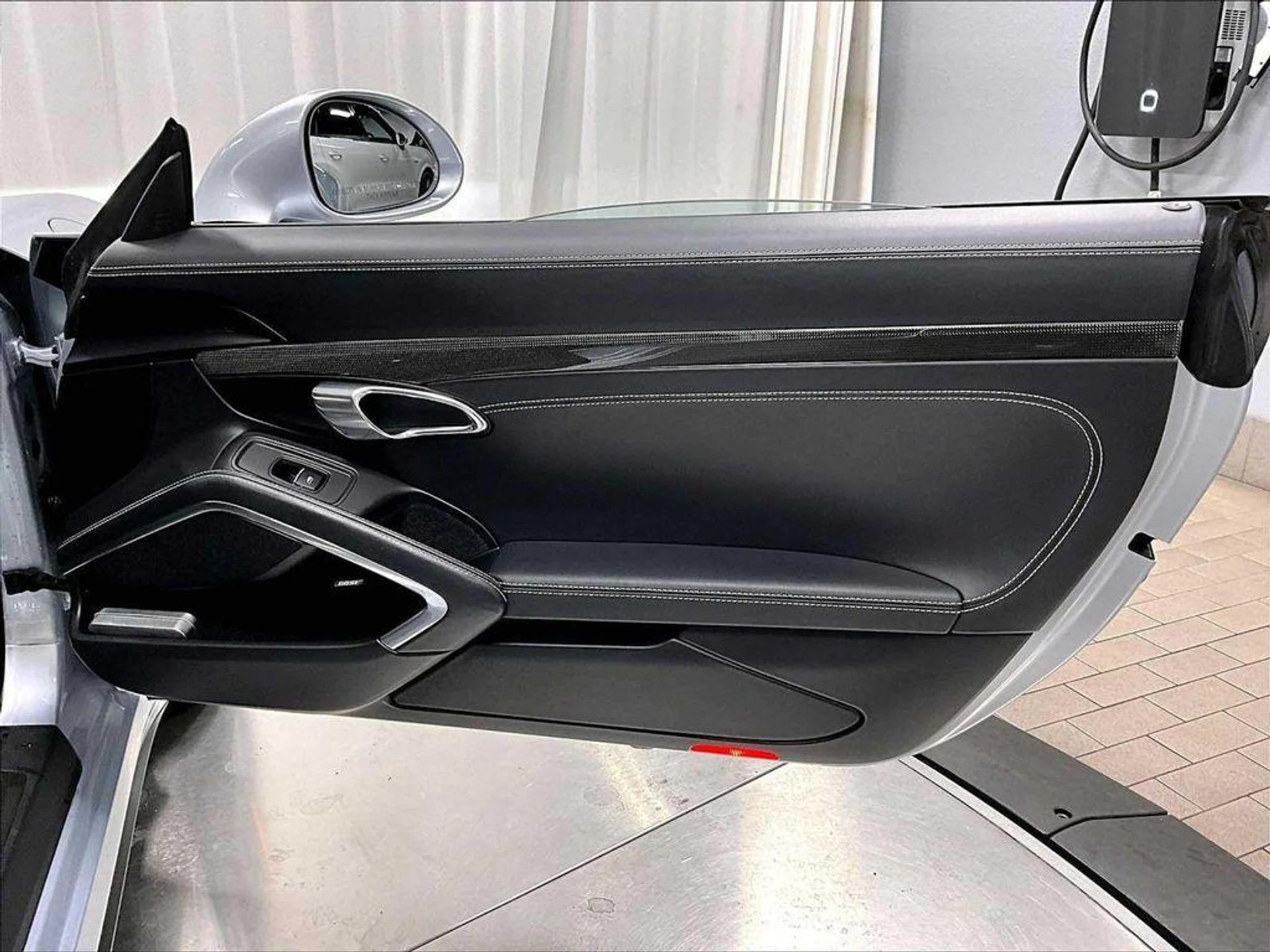 mph024_2007431723_YV_1g_WZ_Sb_Iqj_SXX_Ana9_My4y_X58t_U_1eaeab0dbb