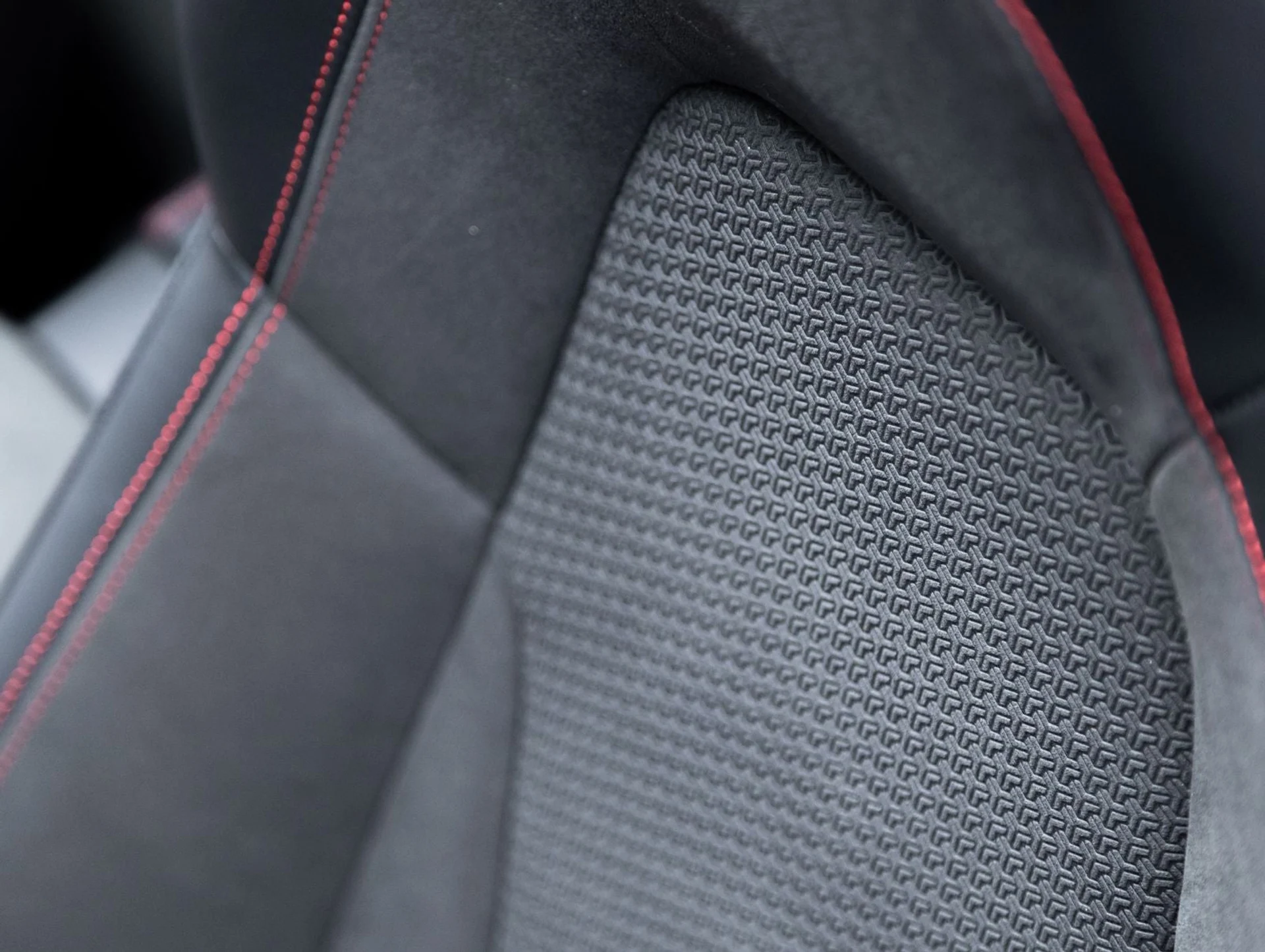 mph024_200778398_25_87f9f291ee