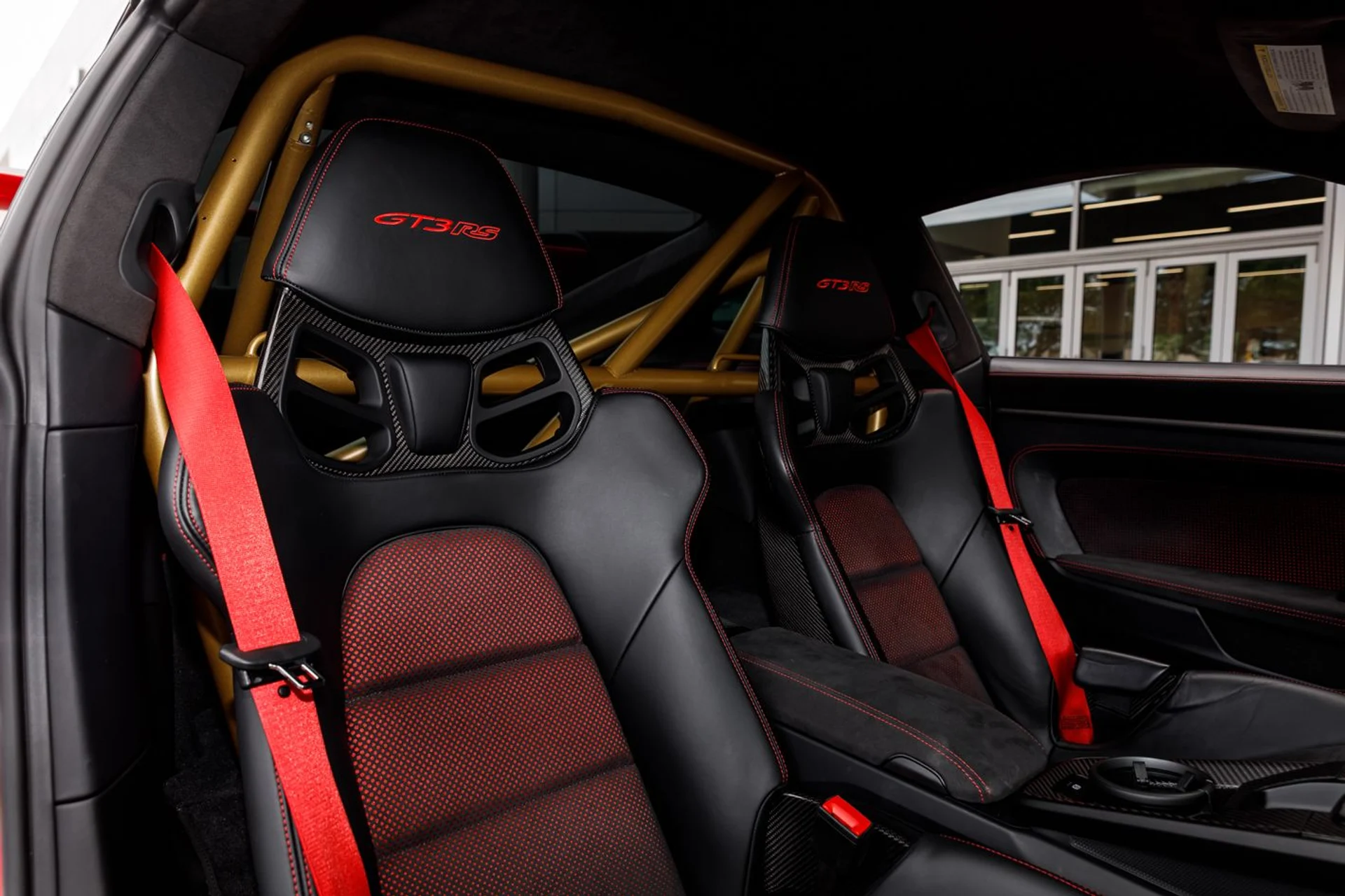 mph024_2008908304_589_p25_l_7f5595bee3