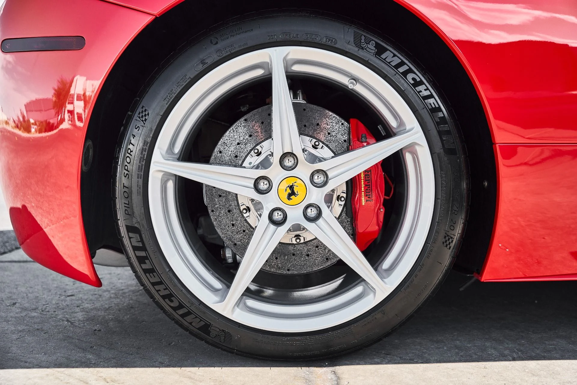mph024_2009142267_Used_2012_Ferrari_458_Spider_Base_1781373807_8059019f94