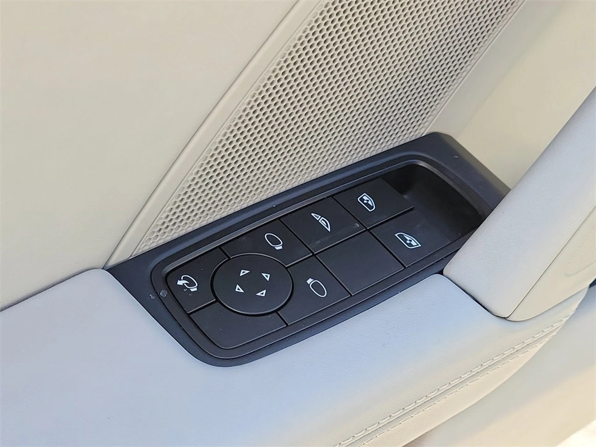 mph024_2010657802_25_4d0e0c3c46