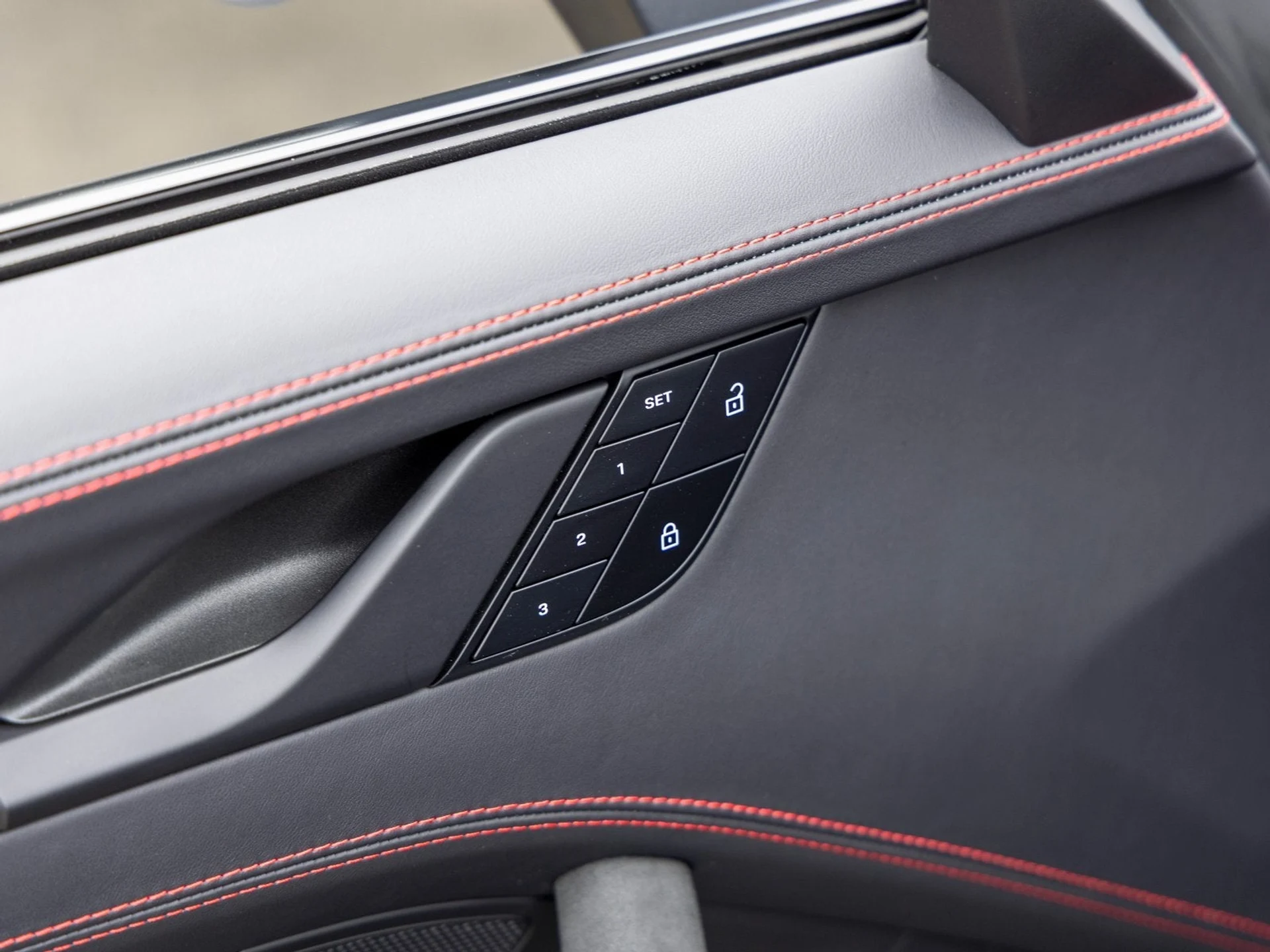 mph024_2012507555_25_a48006c551