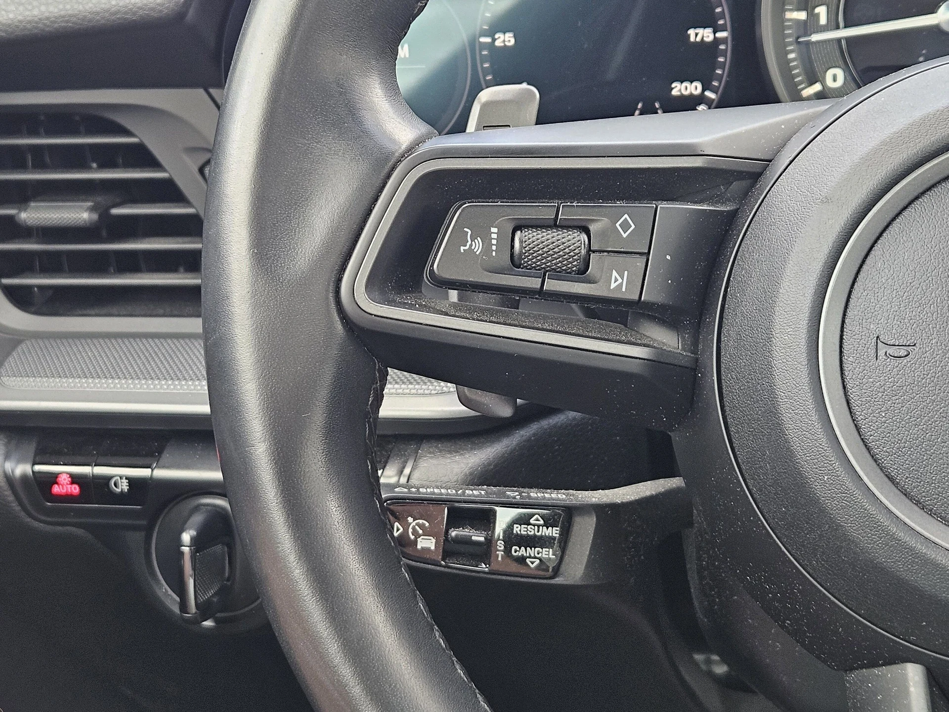 mph024_2015283957_f6669e35646dafbcb606be3a628cbf0cx_978d6f8981