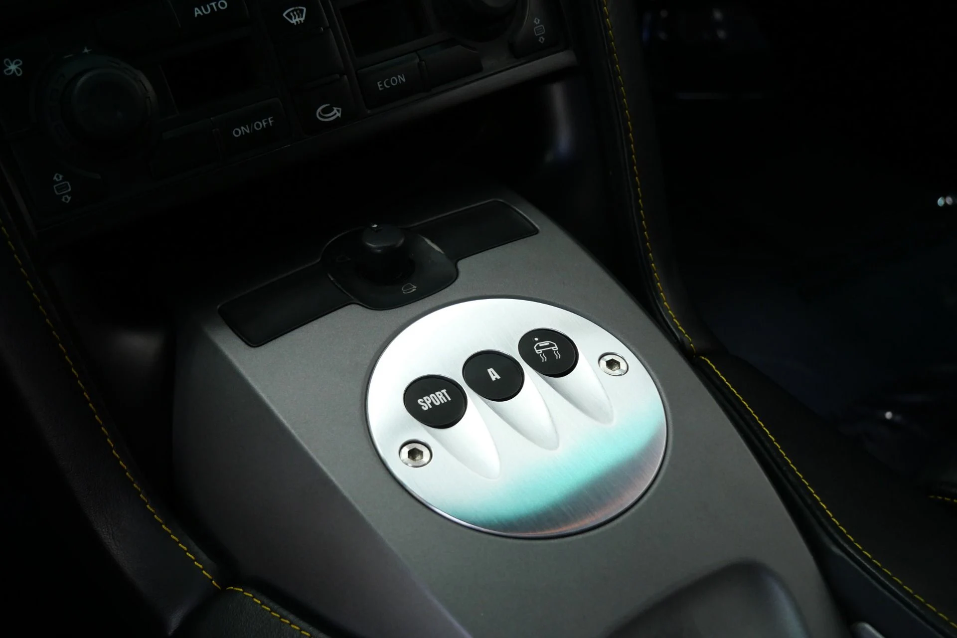 mph024_2020022541_Used_2004_Lamborghini_Gallardo_Low_Miles_First_Production_Year_1773936325_5678b5c789