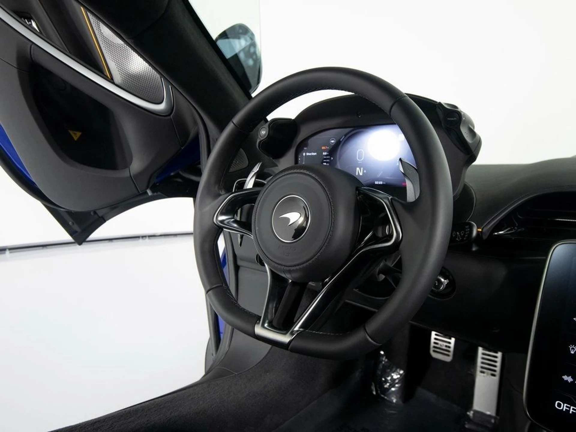 mph024_2031678181_679c7b4ce8e071fb5a0b75c7aea7db9bx_077f432c0a