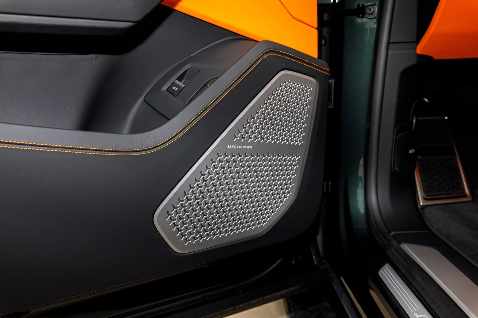 mph024_2032625553_26f28f78ae782b5c33d015df26b45bddx_642c4ba2d4