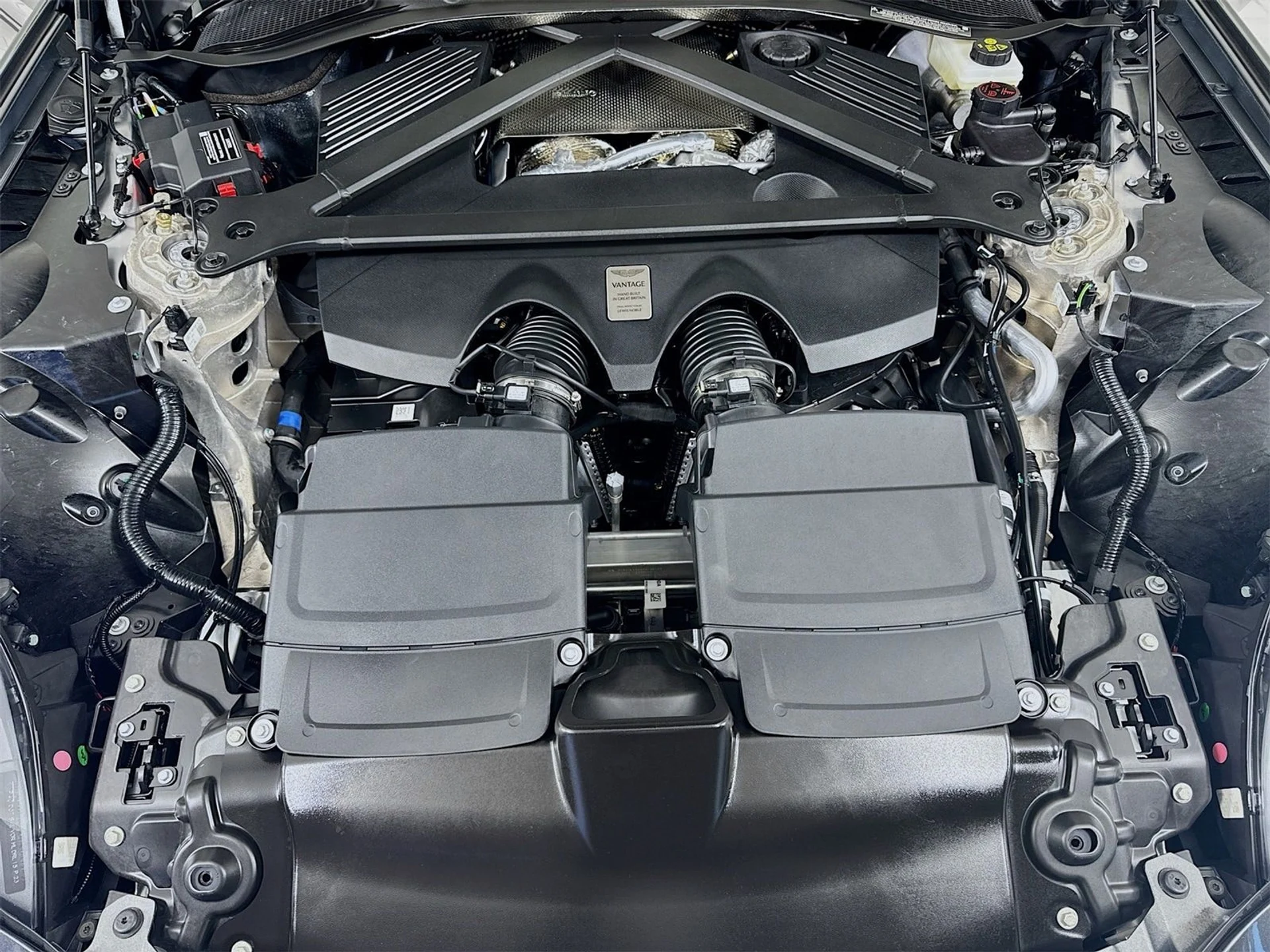 mph024_2035002219_ad6772341f62f4fac41e307f09df4702x_d90e07bdfb