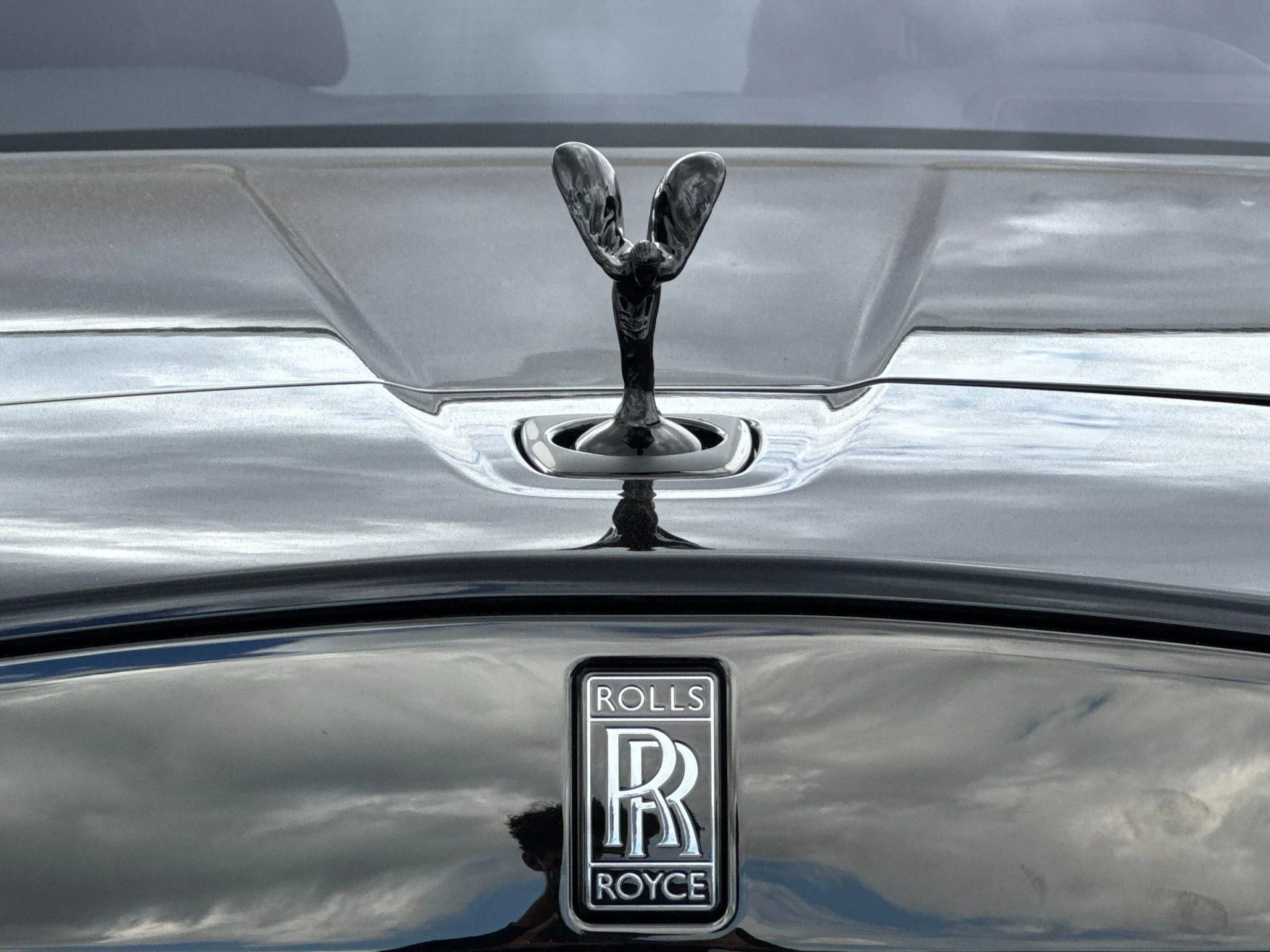 mph024_2043849510_New_2027_Rolls_Royce_Cullinan_Black_Badge_1788527064_efd8ede33e
