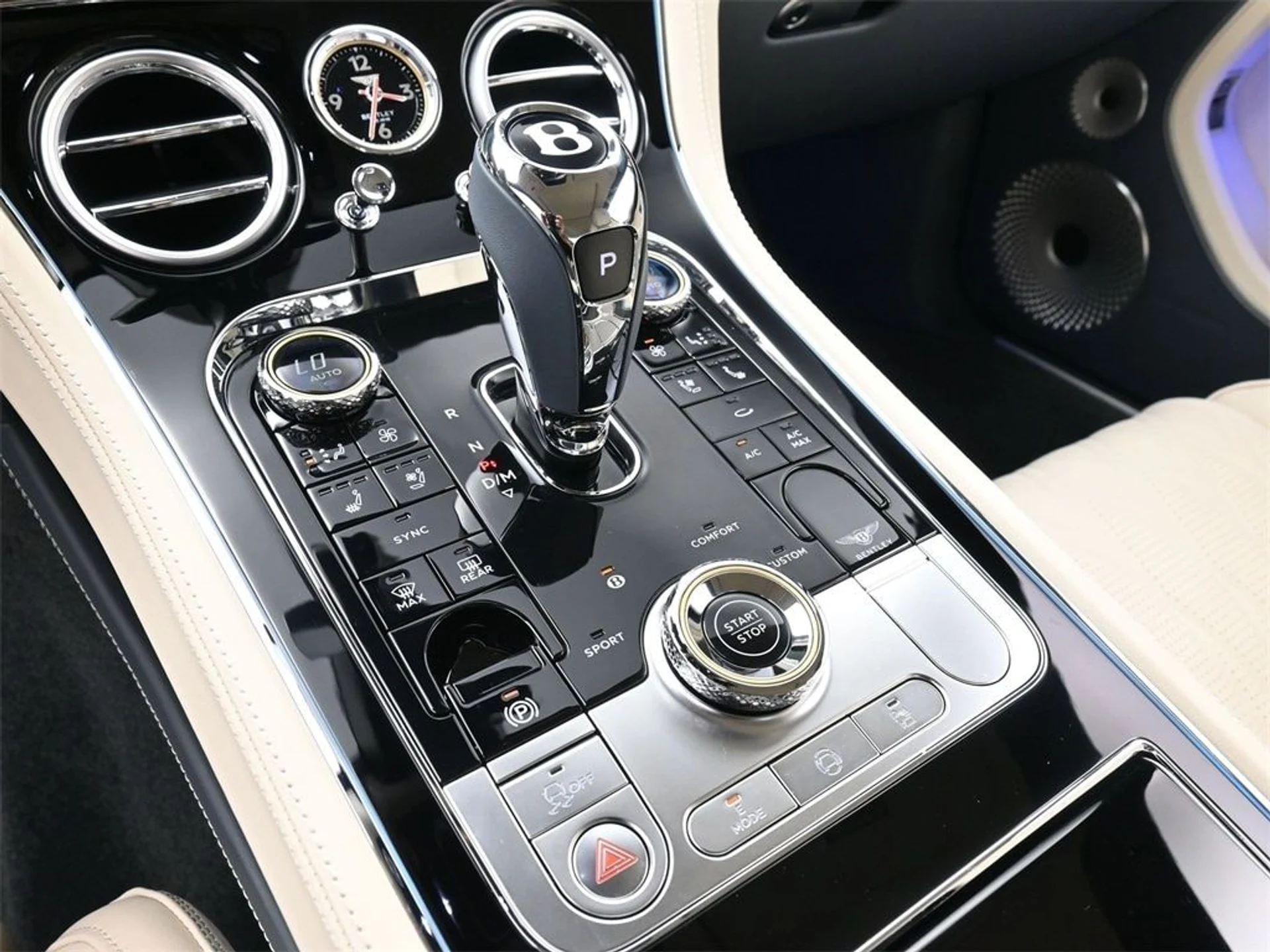 mph024_2045028447_f2d48b69b6c05ec58d1a4c796900eff8x_73bda31b4b