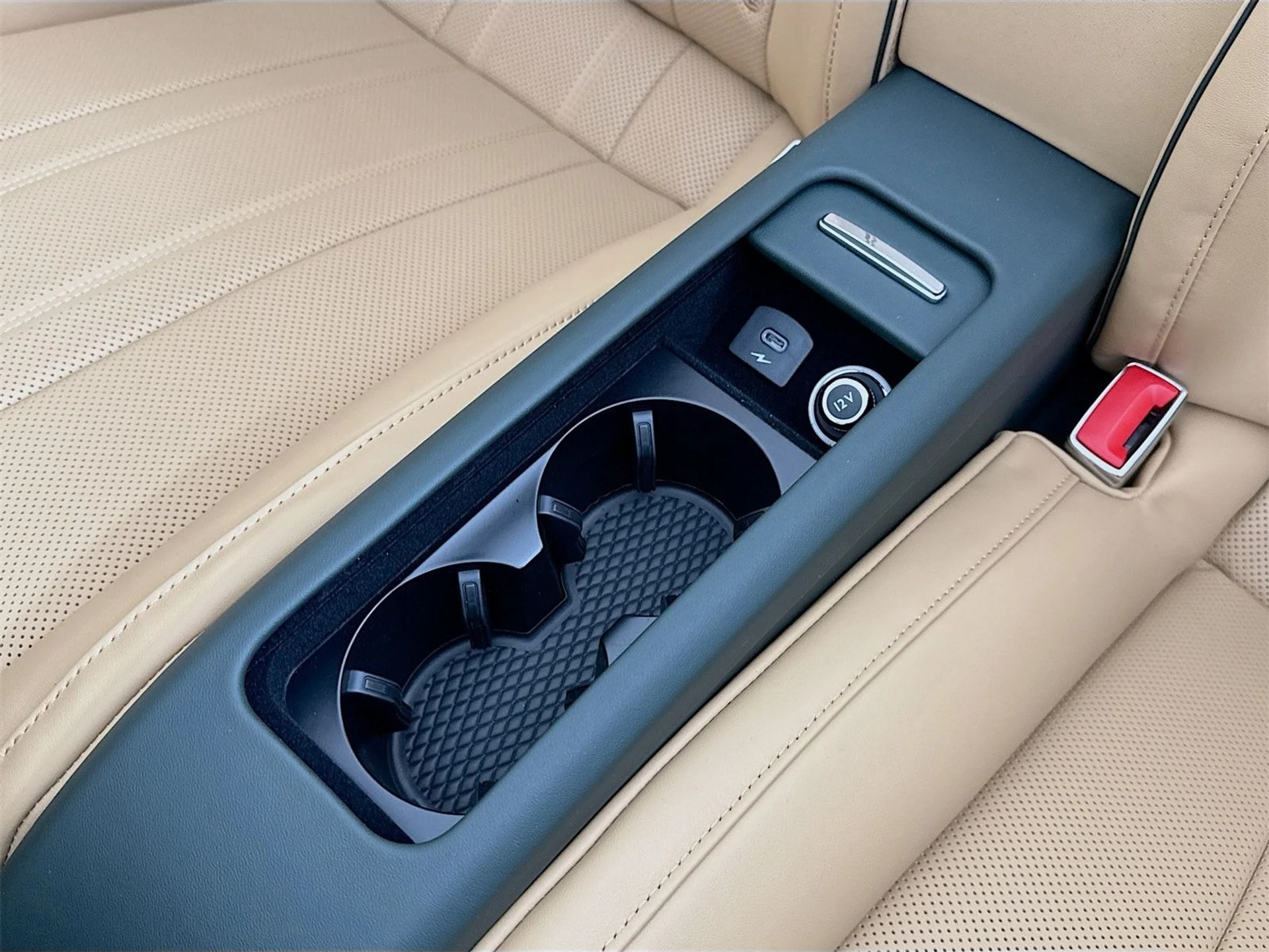 mph024_2046104069_377440ce5860c5efab1858ef2a866392x_f5445201a4