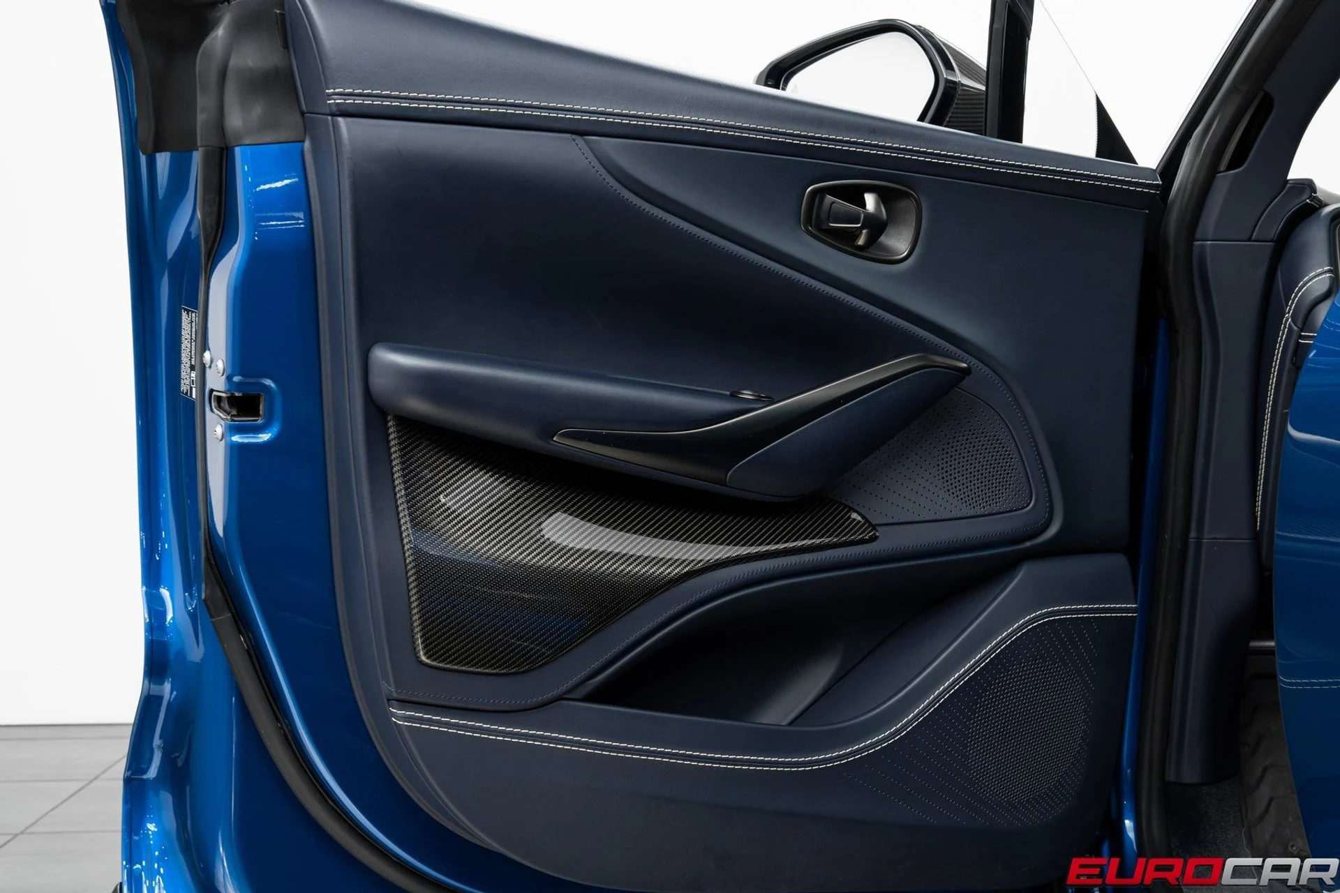 mph024_2046768964_image_25_cabab78804