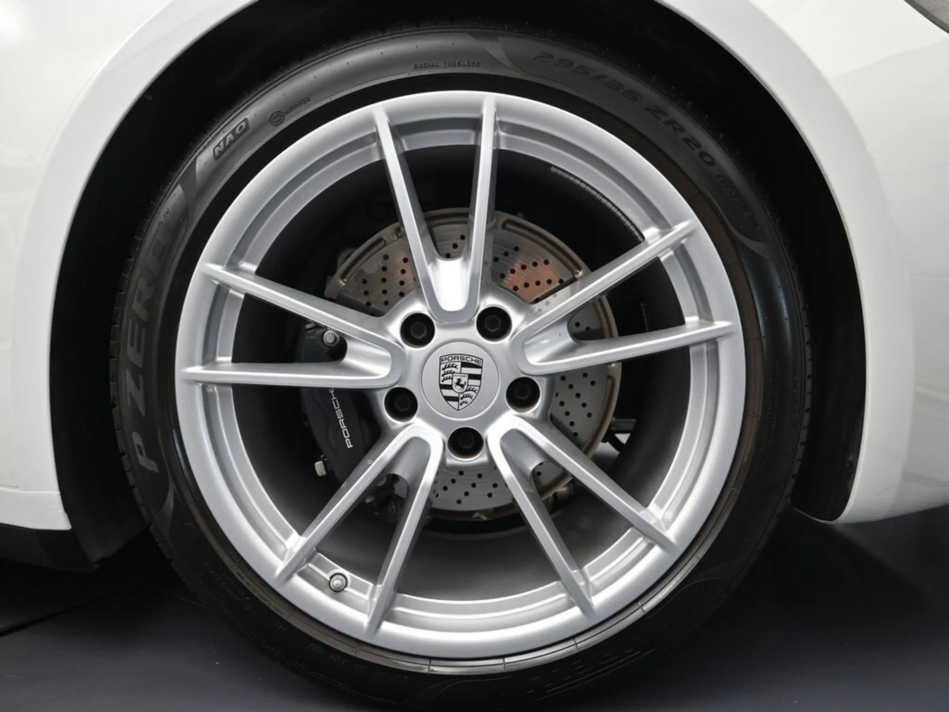 mph024_2054633019_8d3e01c2fb20248e2566b19e67222472x_640feb50d5