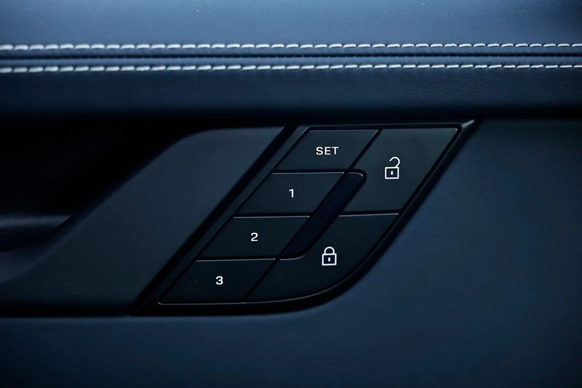 mph024_2054654808_62bdb146ccc3bc895784e80ac922e147_5deeebca21