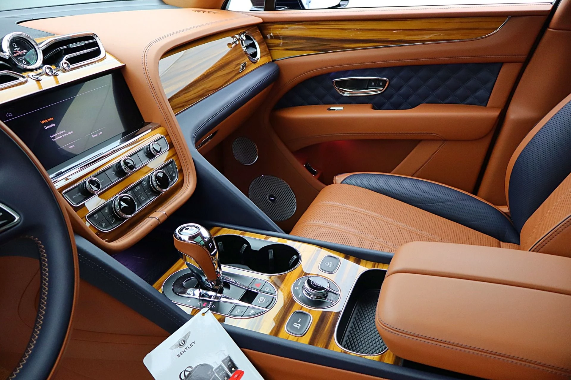mph024_2057550524_Used_2022_Bentley_Bentayga_S_V8_787abe0654