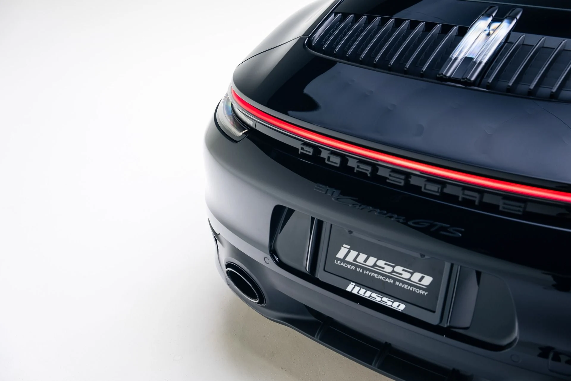 mph024_2064729991_Used_2024_Porsche_911_Carrera_GTS_1766089417_32b610dcb7