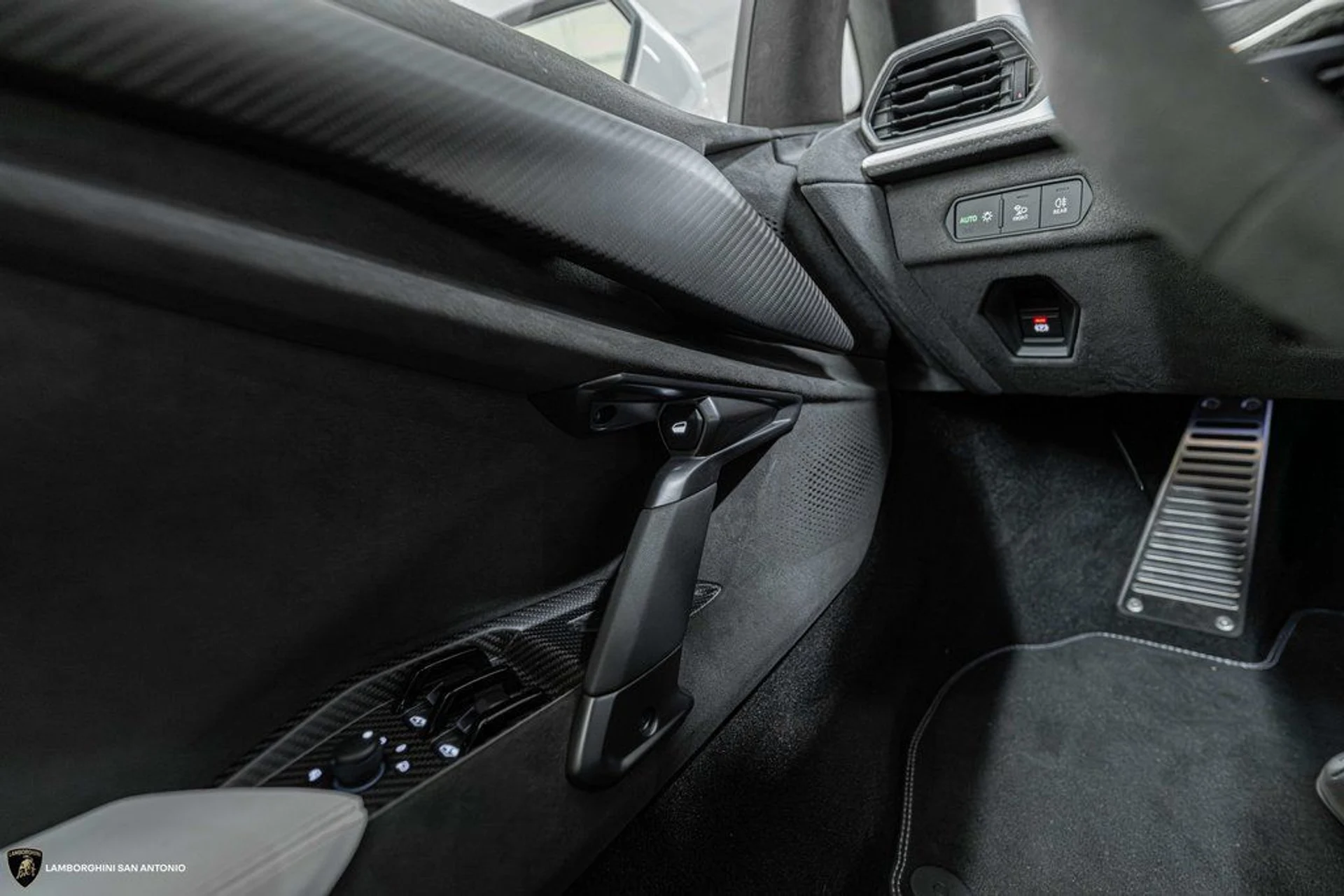 mph024_2069188591_579ac4ae5881a1280d32edab96df83b1x_934428c0f2