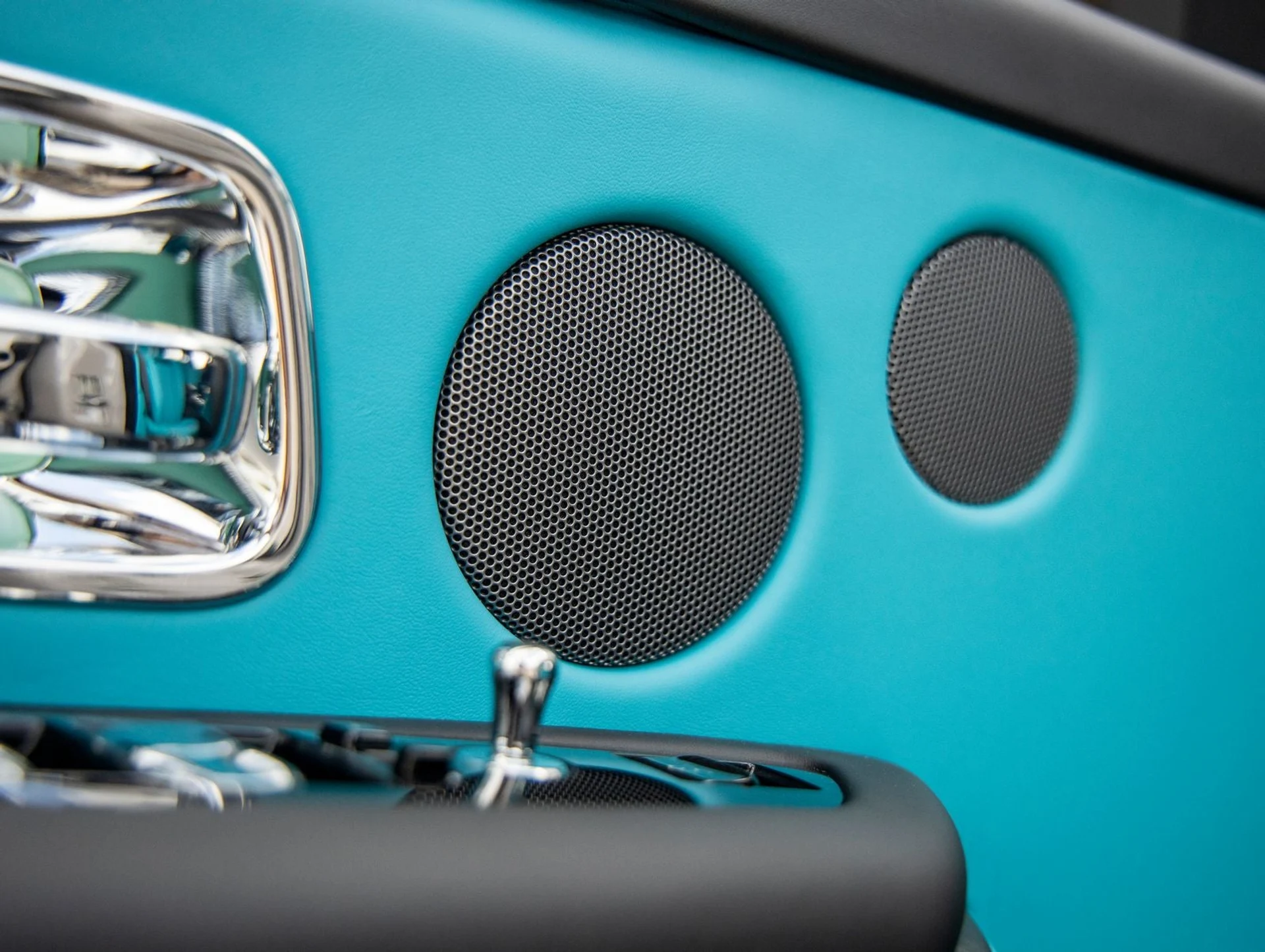 mph024_2072997873_25_ad46e0a3d0