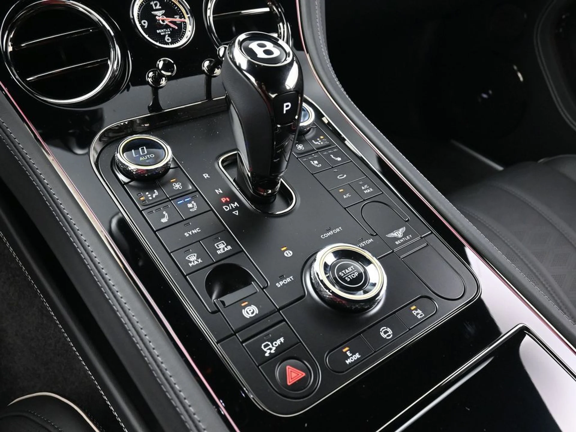 mph024_2073381776_5982f3360b8b1112ed70ea452436b023x_fc5b1e33b2