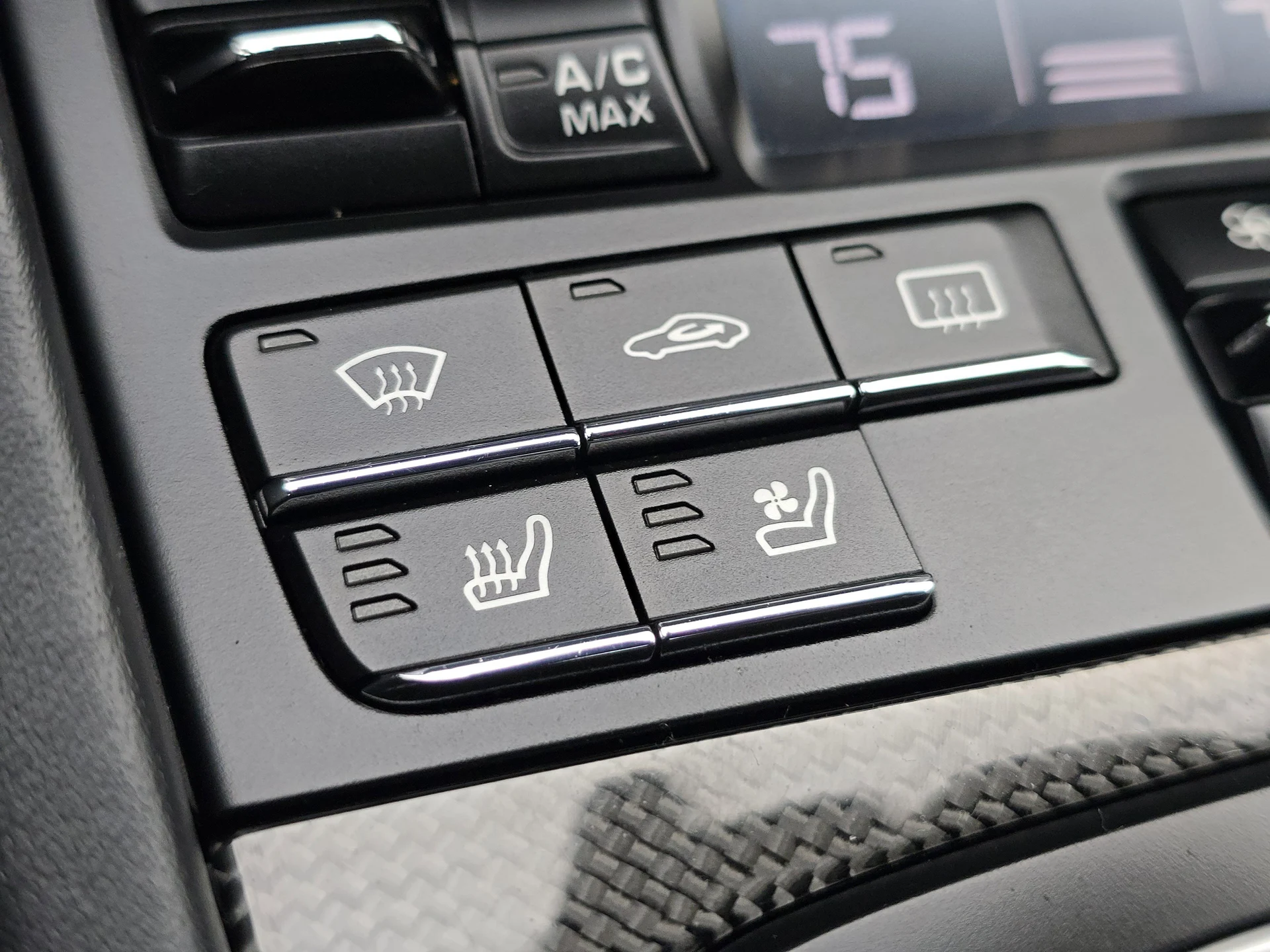 mph024_2082126867_e02206fa34dbdb1d99c3f19375097098_6edd97be1b