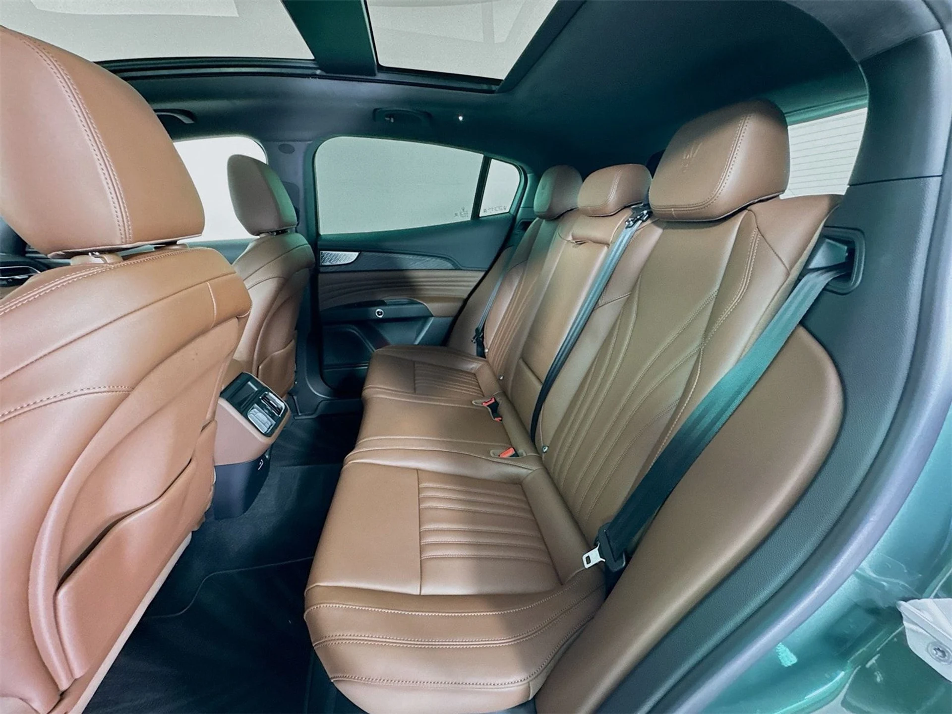 mph024_2084159700_0ede242fa11c7c103656fd9ef3c8d1adx_1642d4bf8f