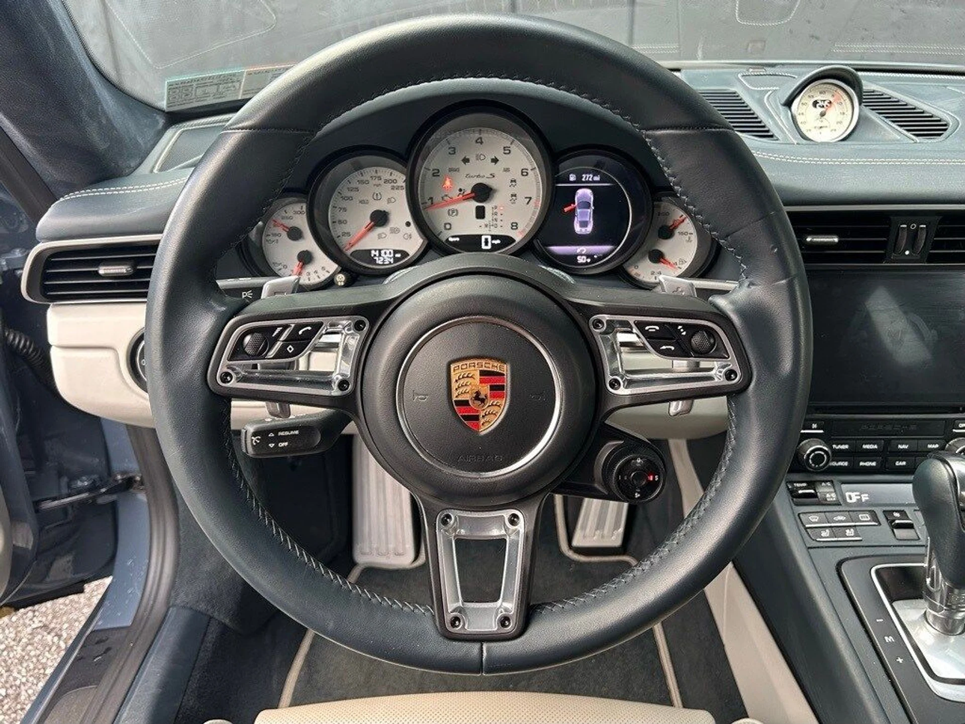 mph024_2094802709_e7f9c1a2ea0637e2e791bd8a389a1932x_e9a767863d