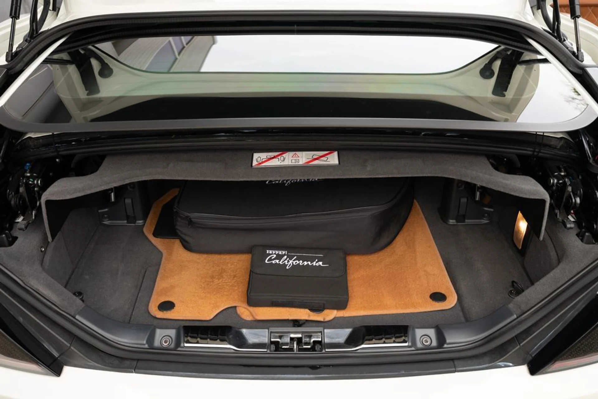 mph024_2103686844_e886a1700bac4b50bbaef0733ce3bb23_c9f106adf3