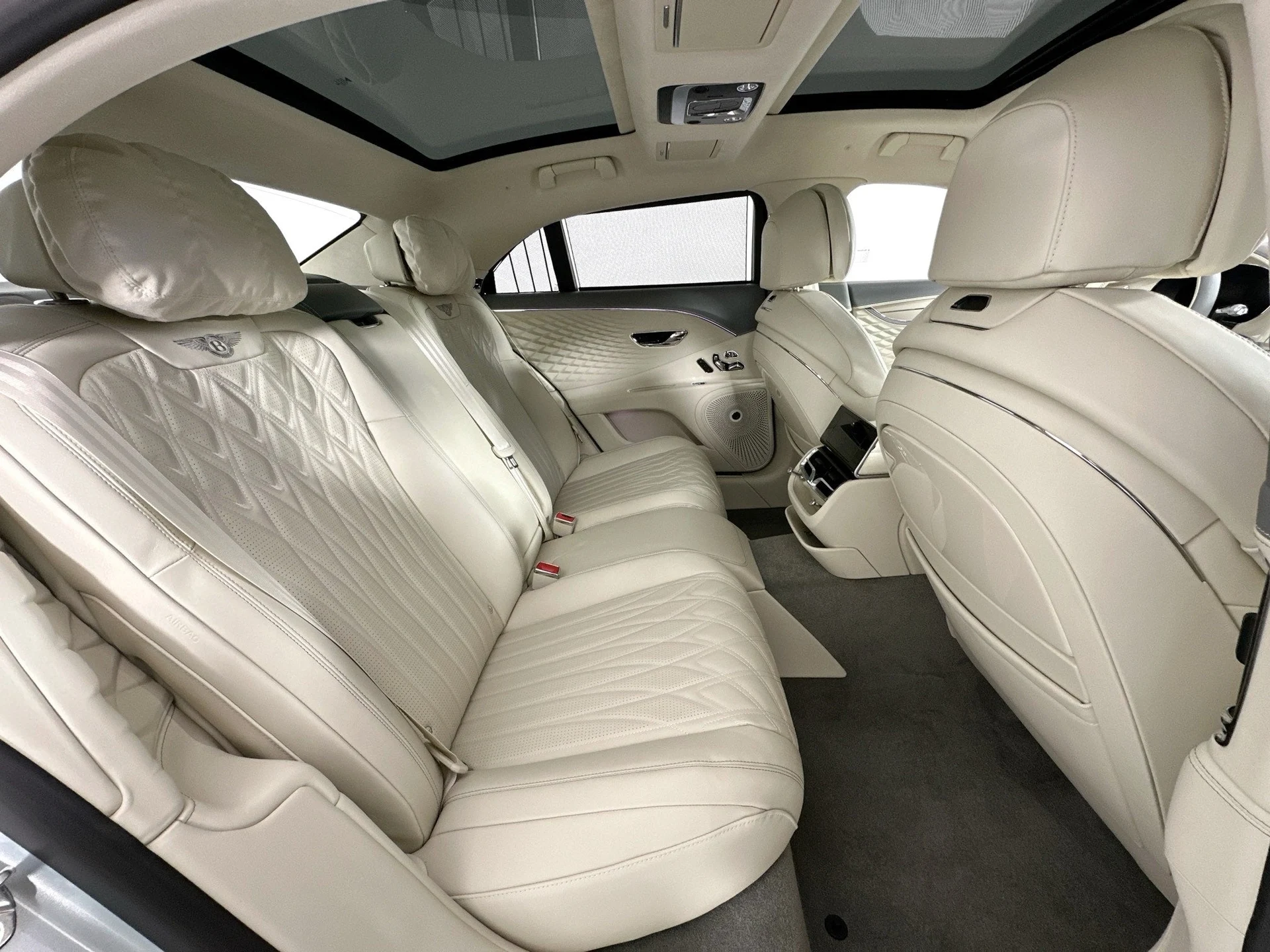 mph024_2109213160_25_e276efb2e7