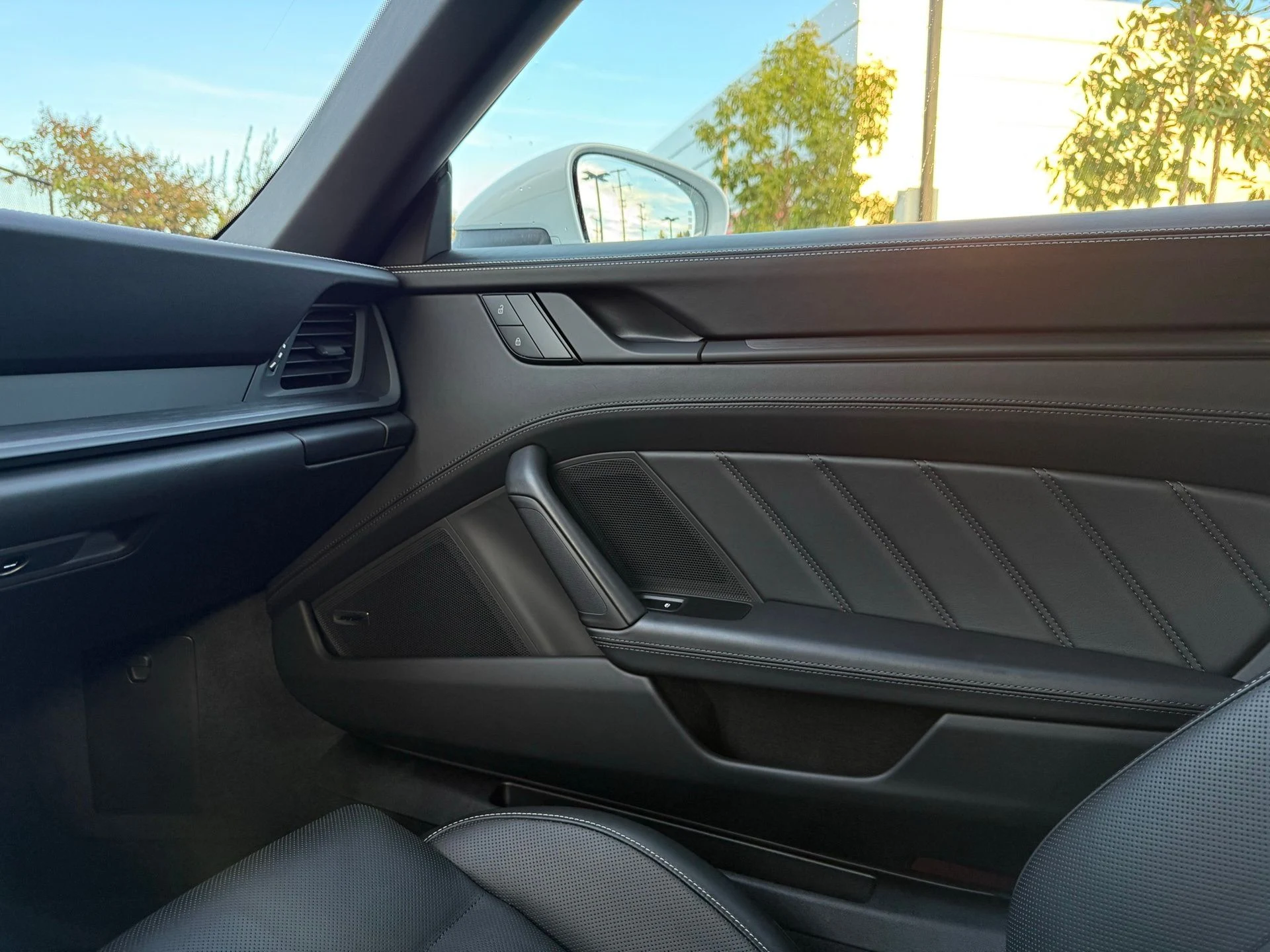 mph024_211201613_de09b830792436bbe8ce7bedfba69166_9250df4400