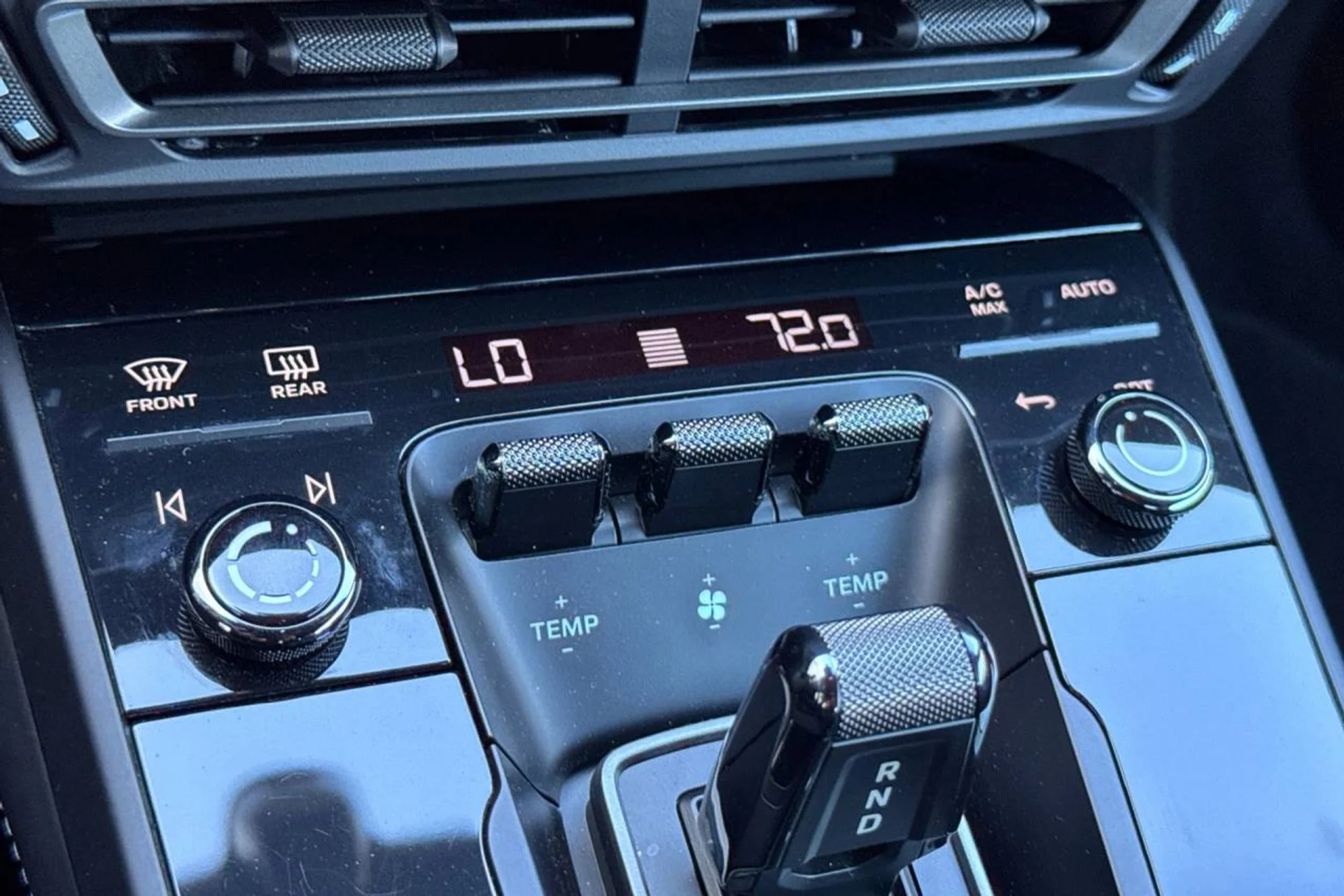 mph024_2112734643_1280_676454c423