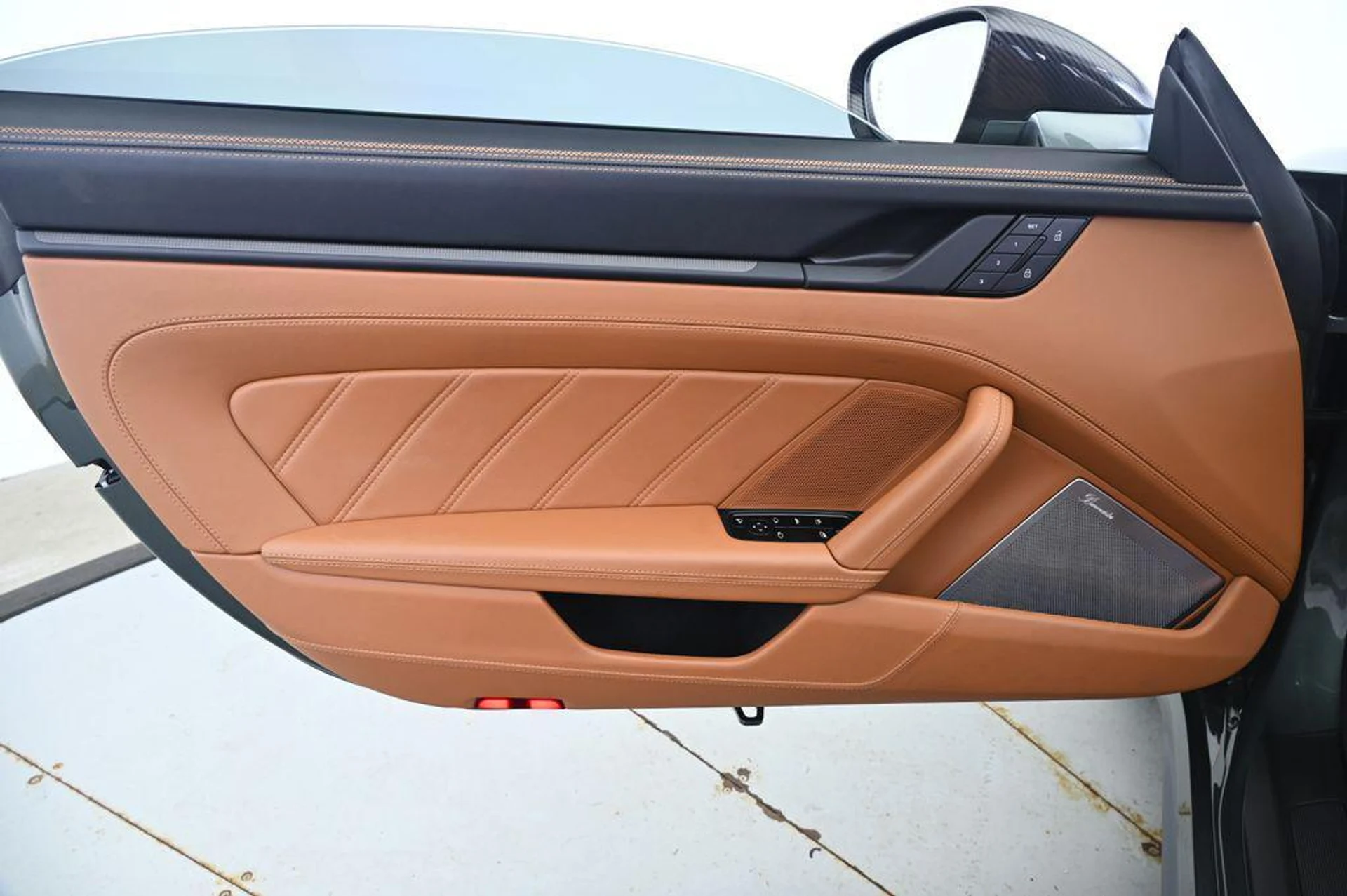 mph024_211326117_91_C8ee_Ylqw_C5_CZ_5_DI_gh7k3iy_Yg_30aae01a88