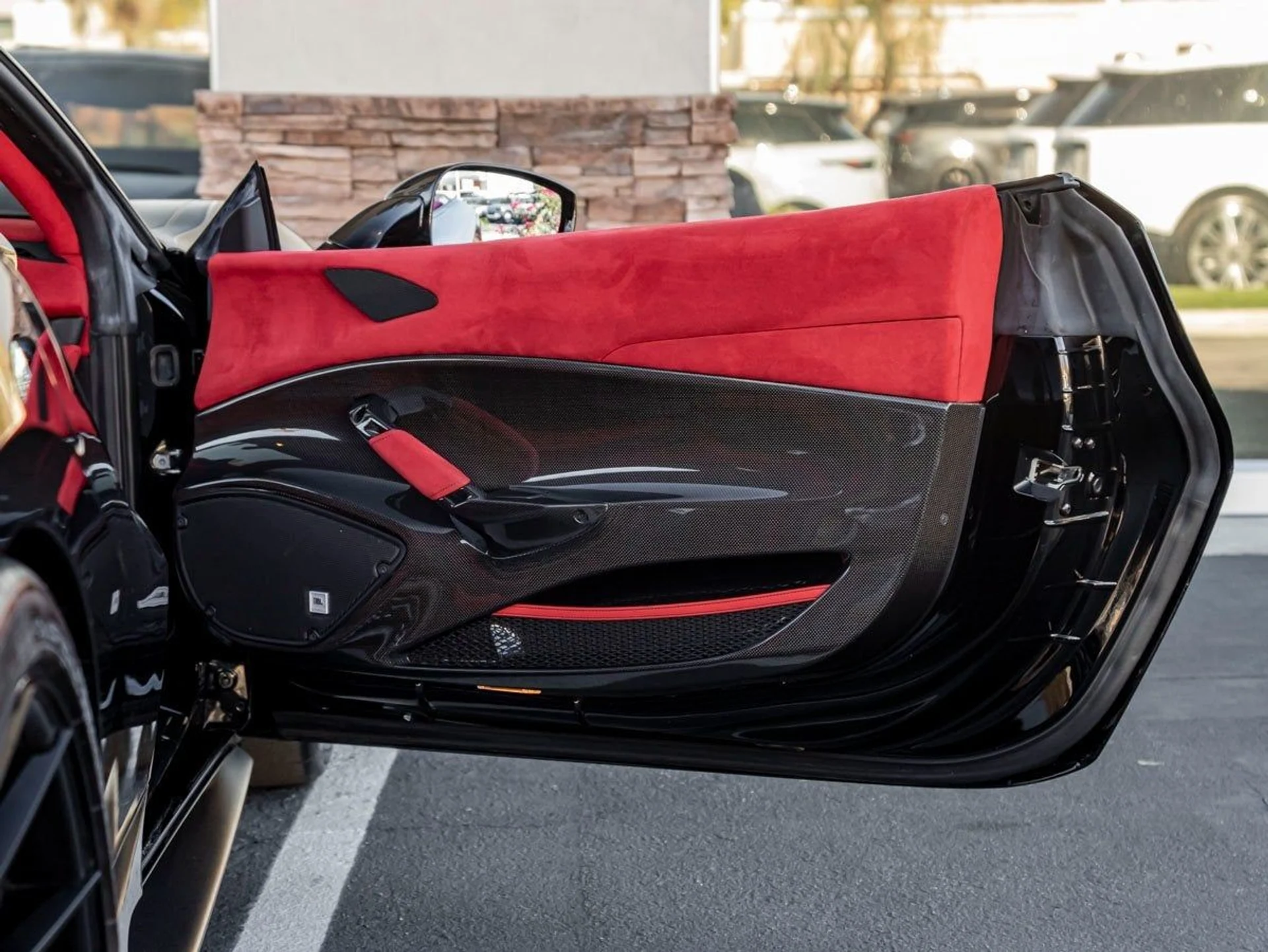 mph024_2114780524_25_93e16e6ffe