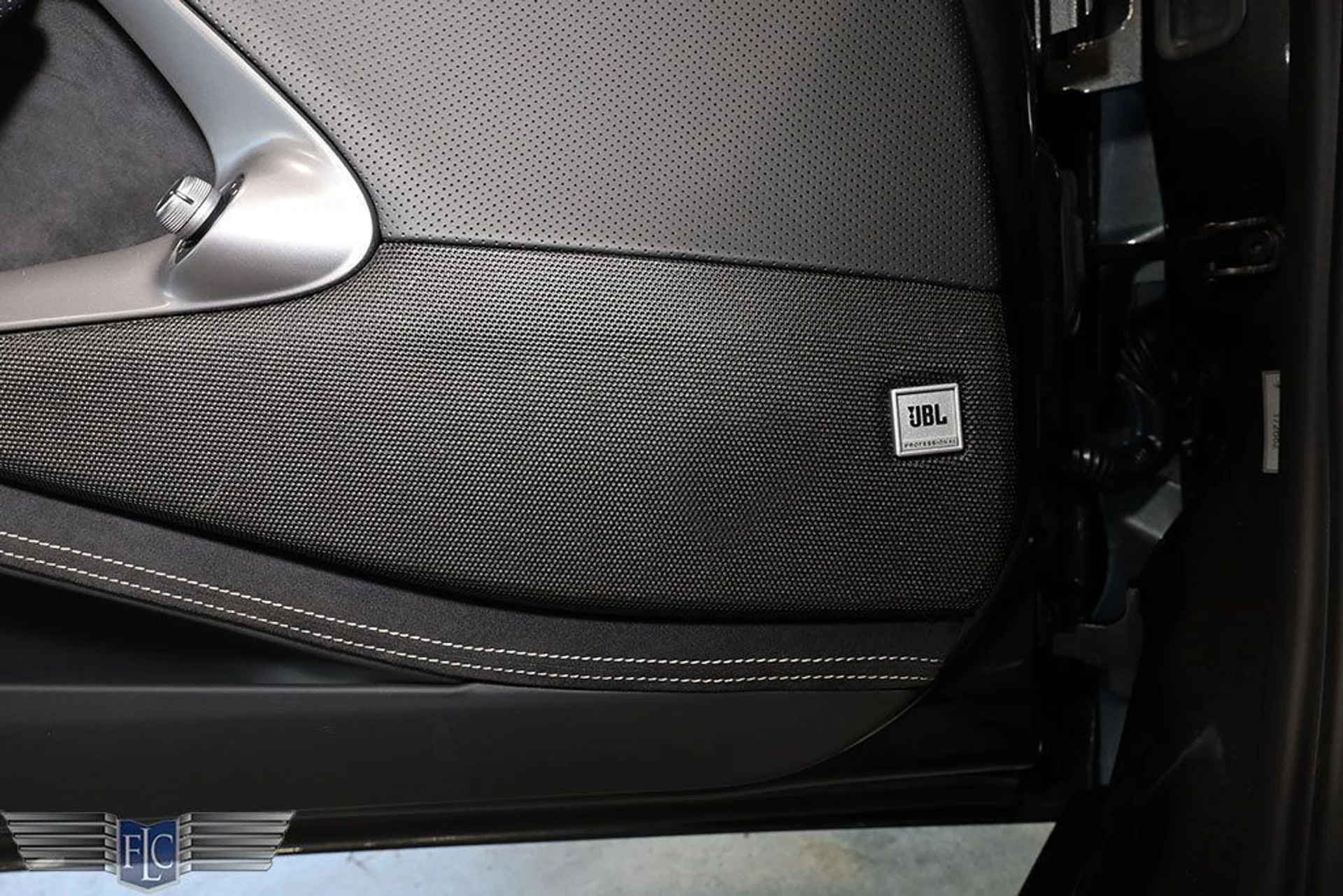 mph024_2117797802_used_2020_ferrari_812_superfast_coupe_9689_22962182_25_1024_6ad5e66567