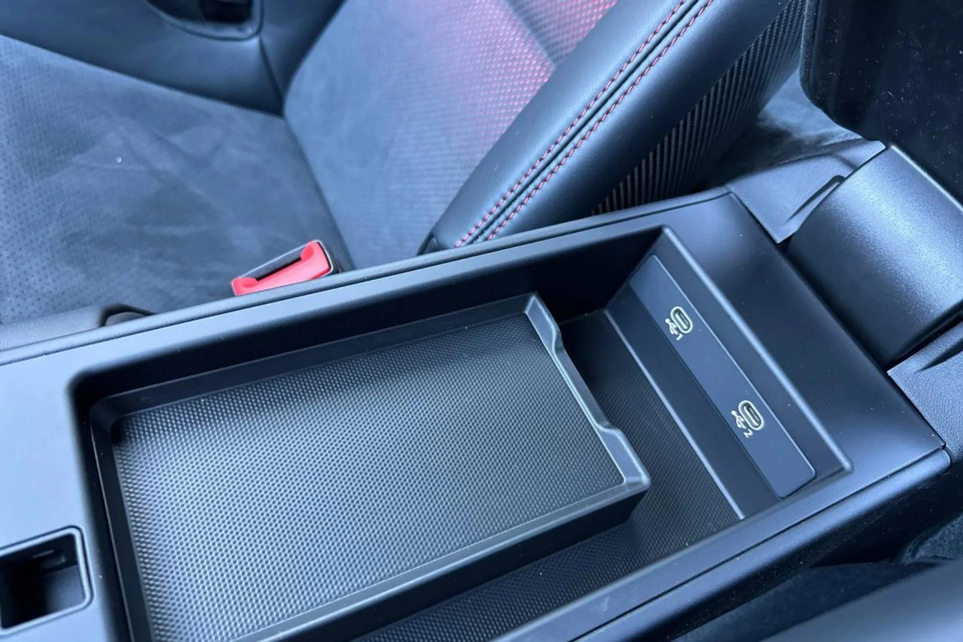 mph024_211870397_1280_b1c83489cb