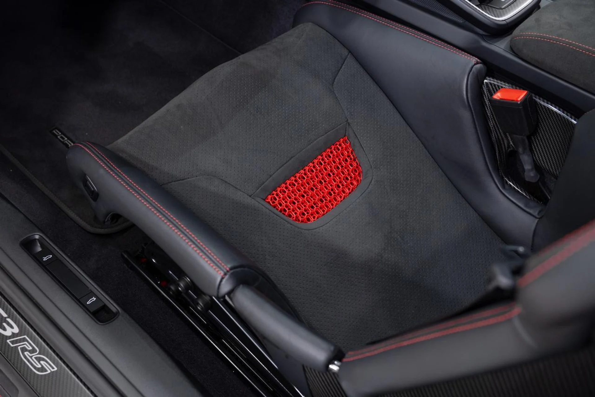 mph024_2119378664_d55ade1bc120a8bcf1dd92f12b6d3f34_d55e53364c