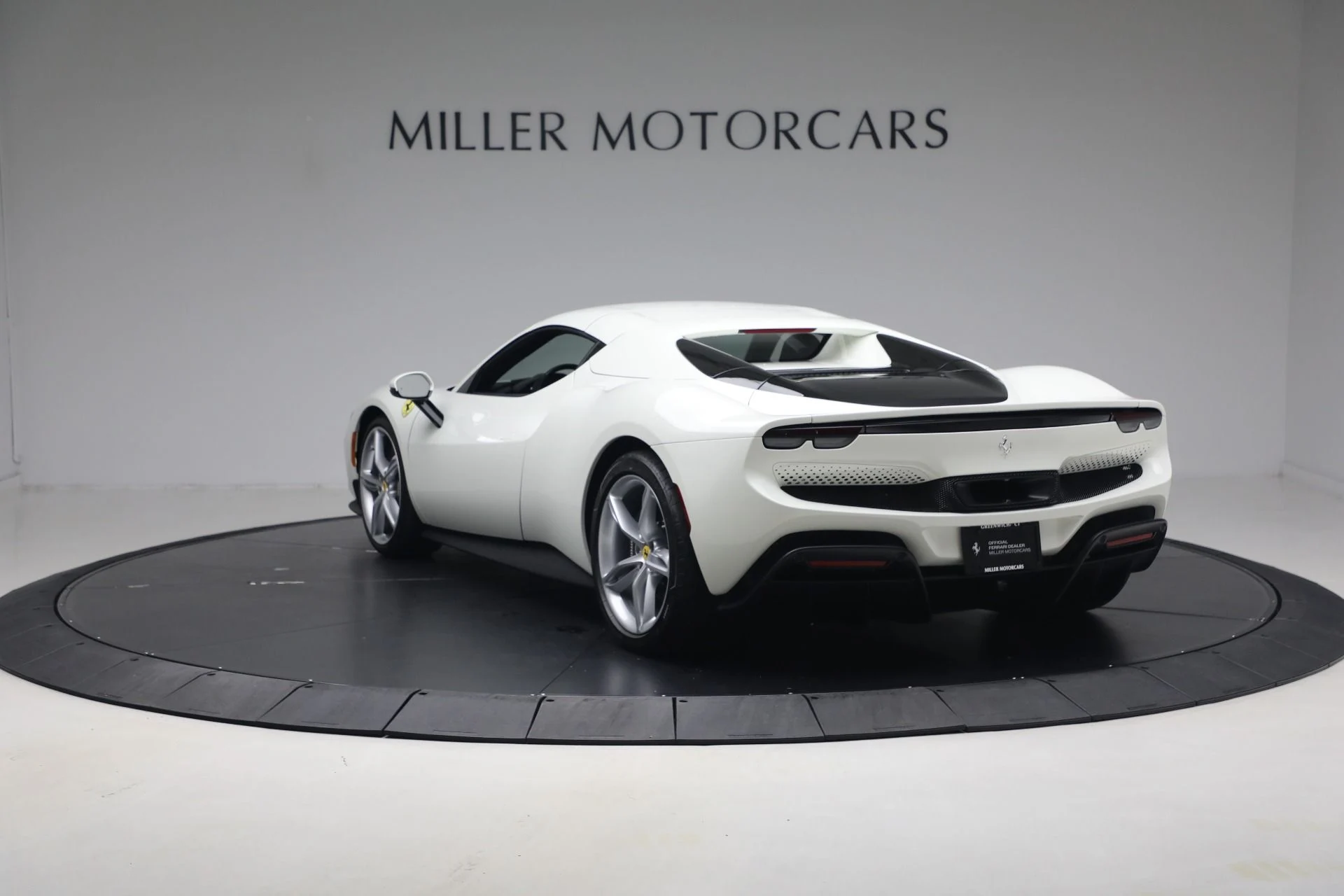 mph024_2124029963_Used_2025_Ferrari_296_GTS_1780951812_608847d6c0