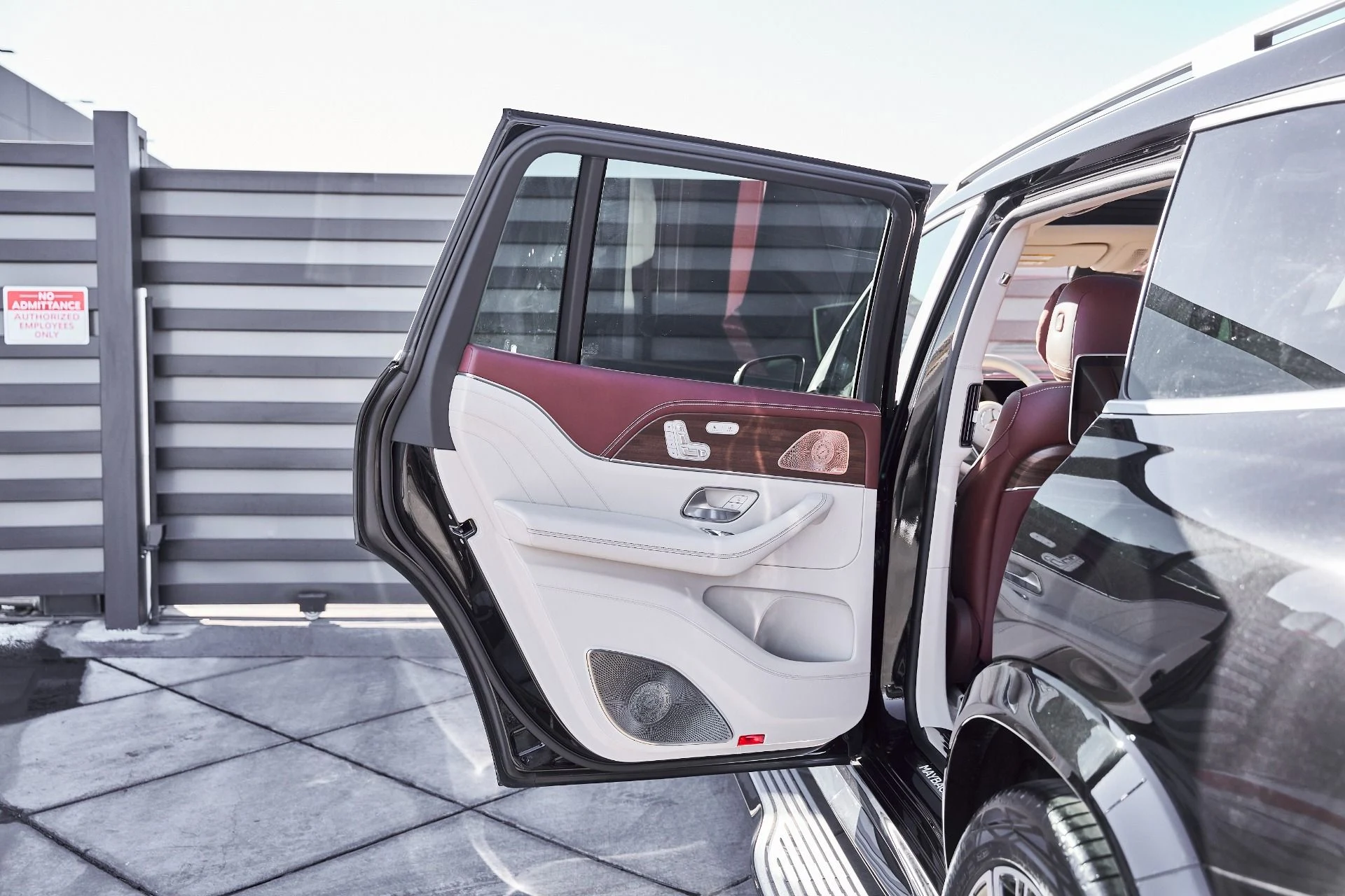 mph024_2125690642_Used_2026_Mercedes_Benz_GLS_Maybach_GLS_600_1772593190_b51b90f9a9