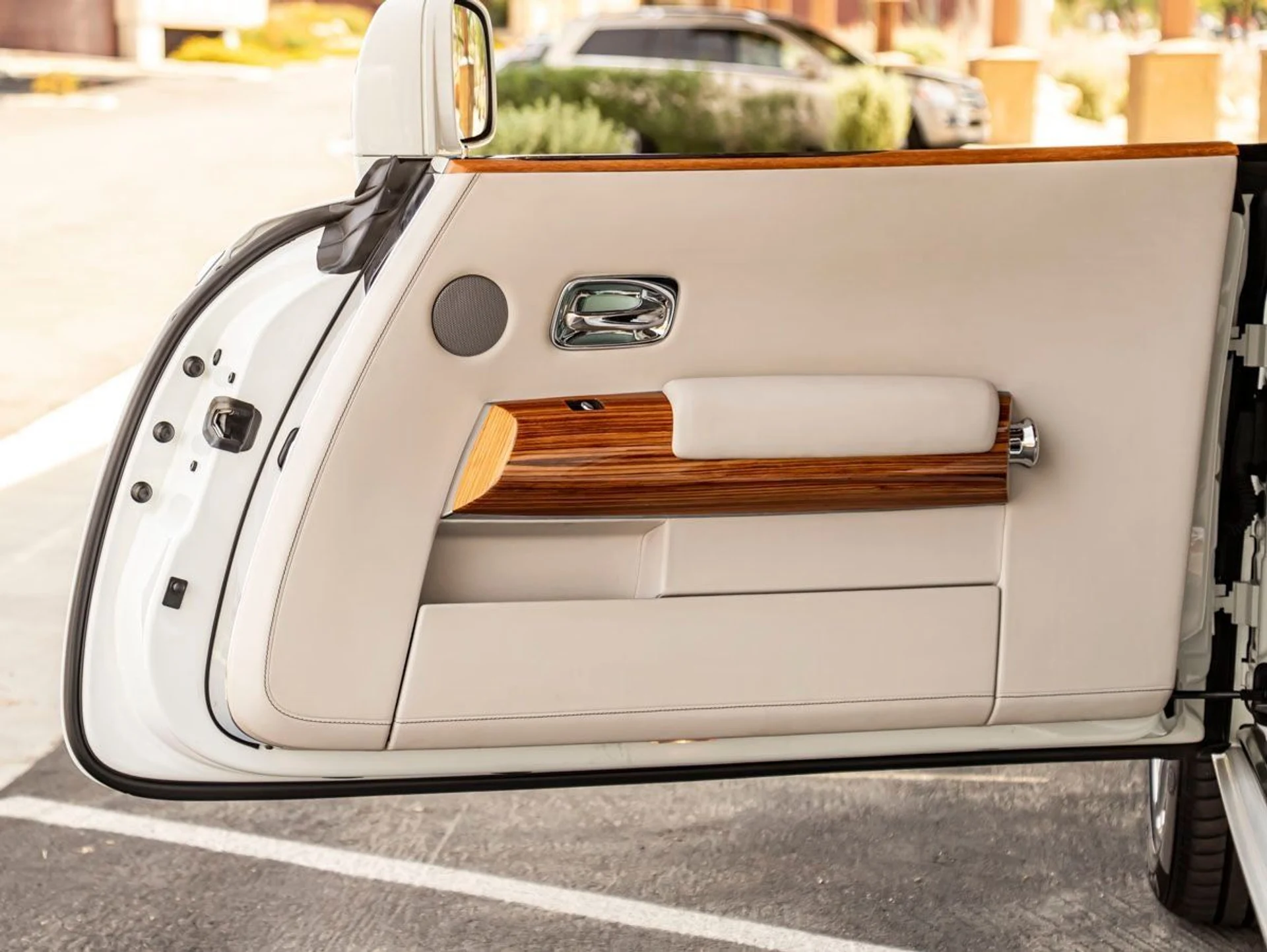 mph024_2126760817_25_e6a59d355e