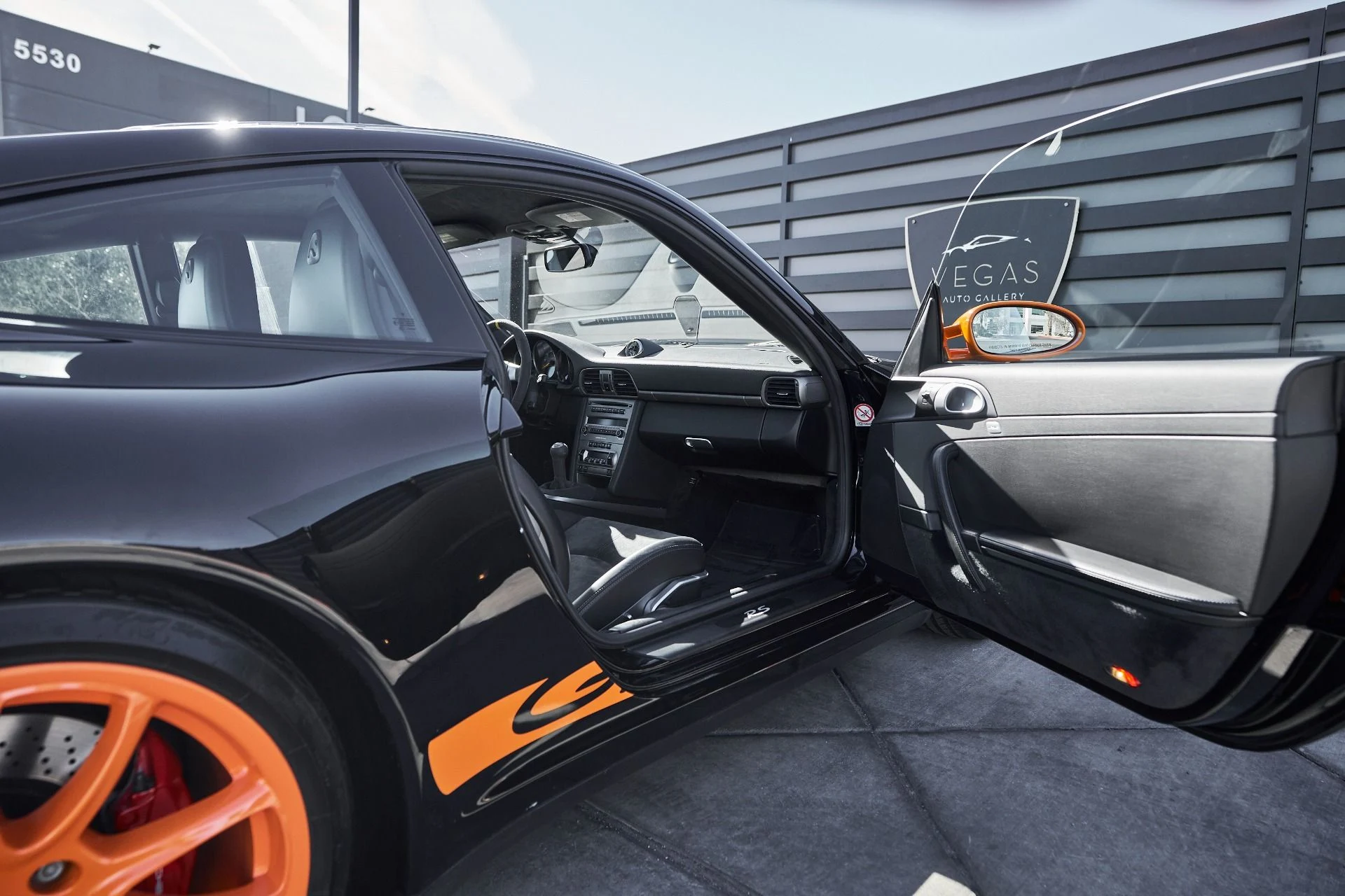 mph024_2131079751_Used_2007_Porsche_911_RS_1763228679_4e286cdf93