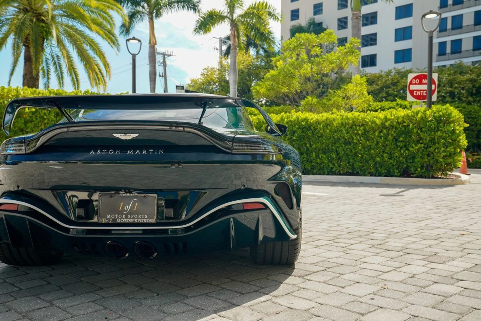 mph024_2134817385_used_2023_aston_martin_vantage_v12coupe_14354_22896697_25_1024_43803c43b6