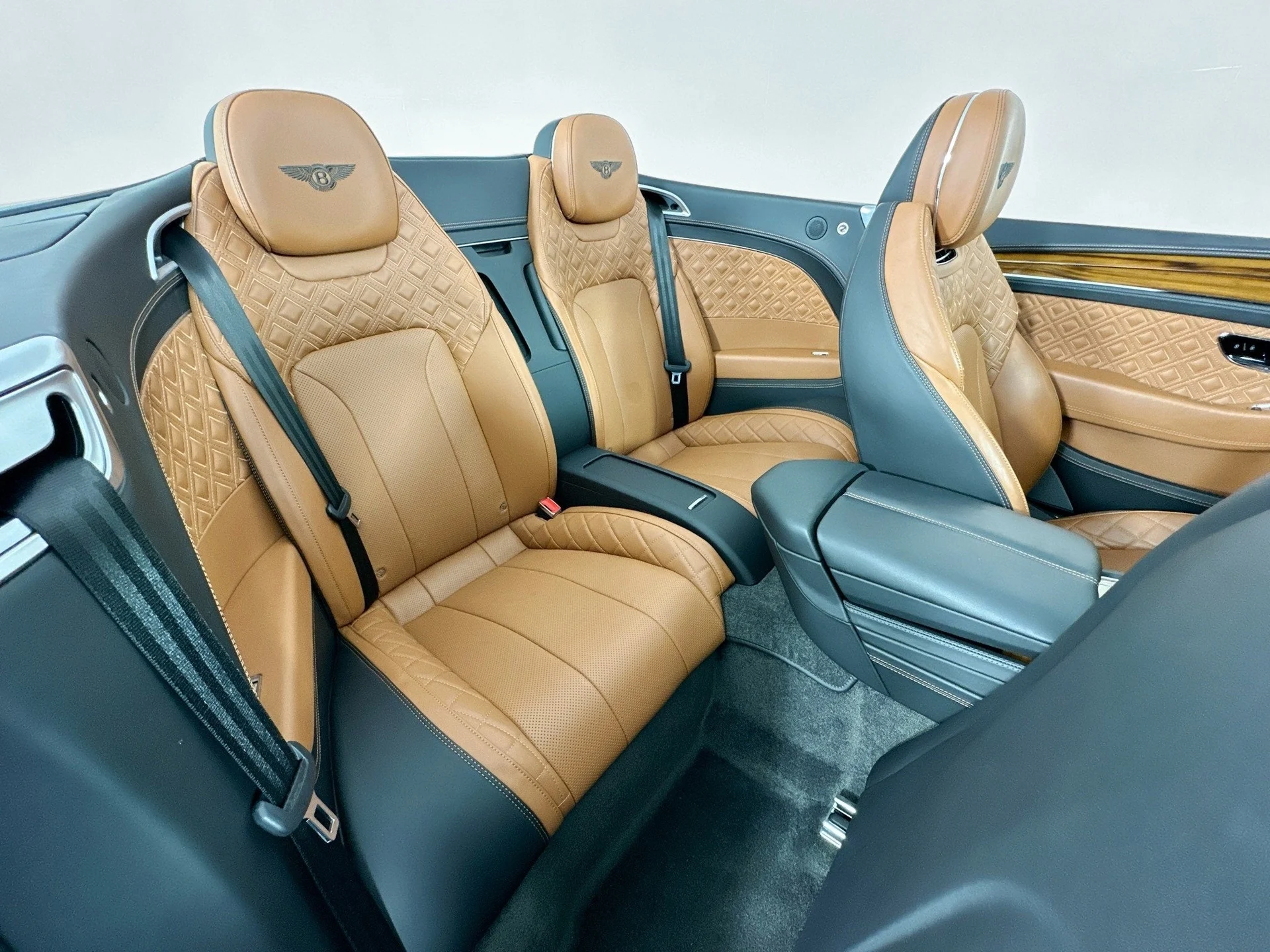 mph024_2139582563_25_4e436ec275