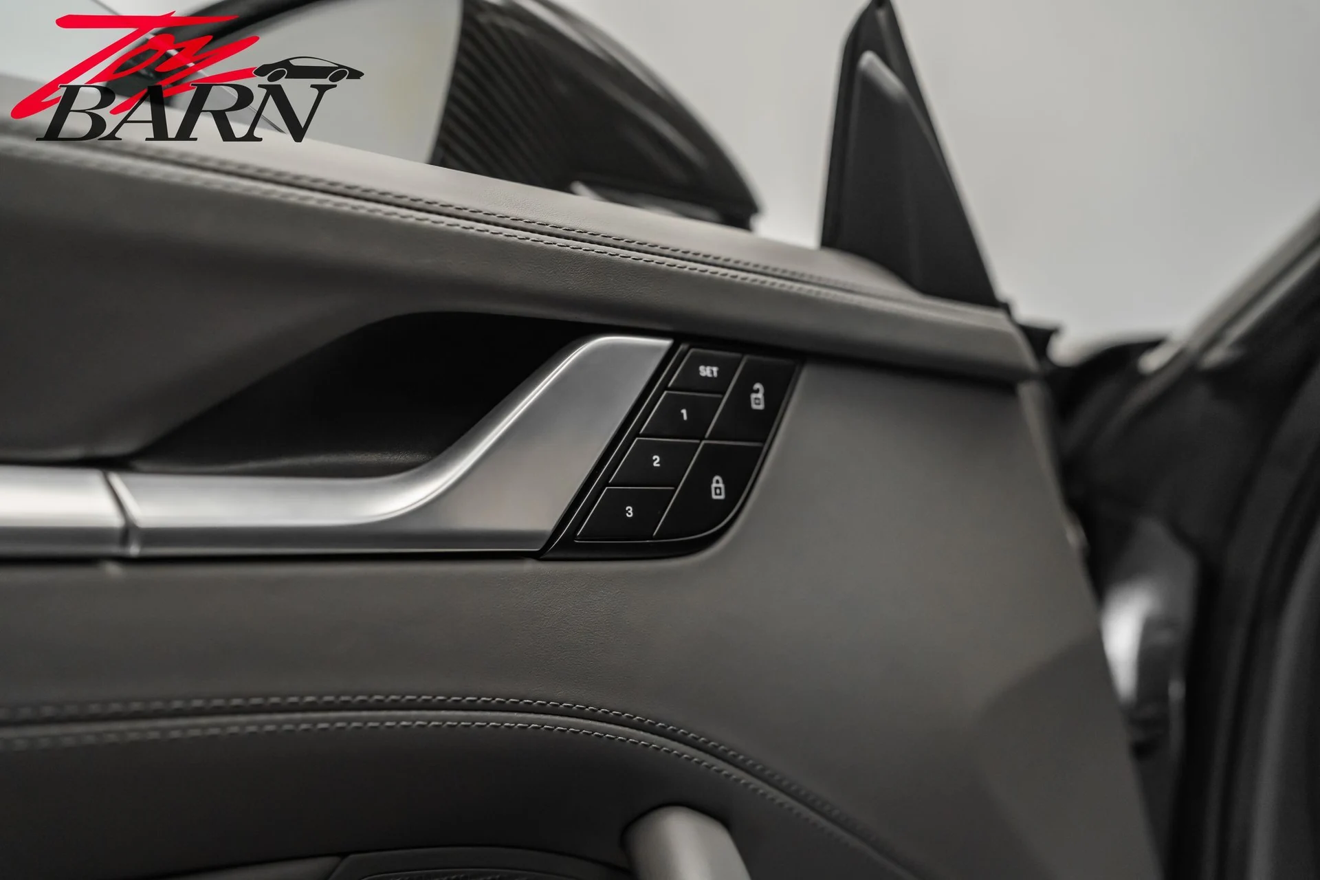 mph024_2140740593_434037d353d87fac5313963dd6ad5c04x_fcab5130da