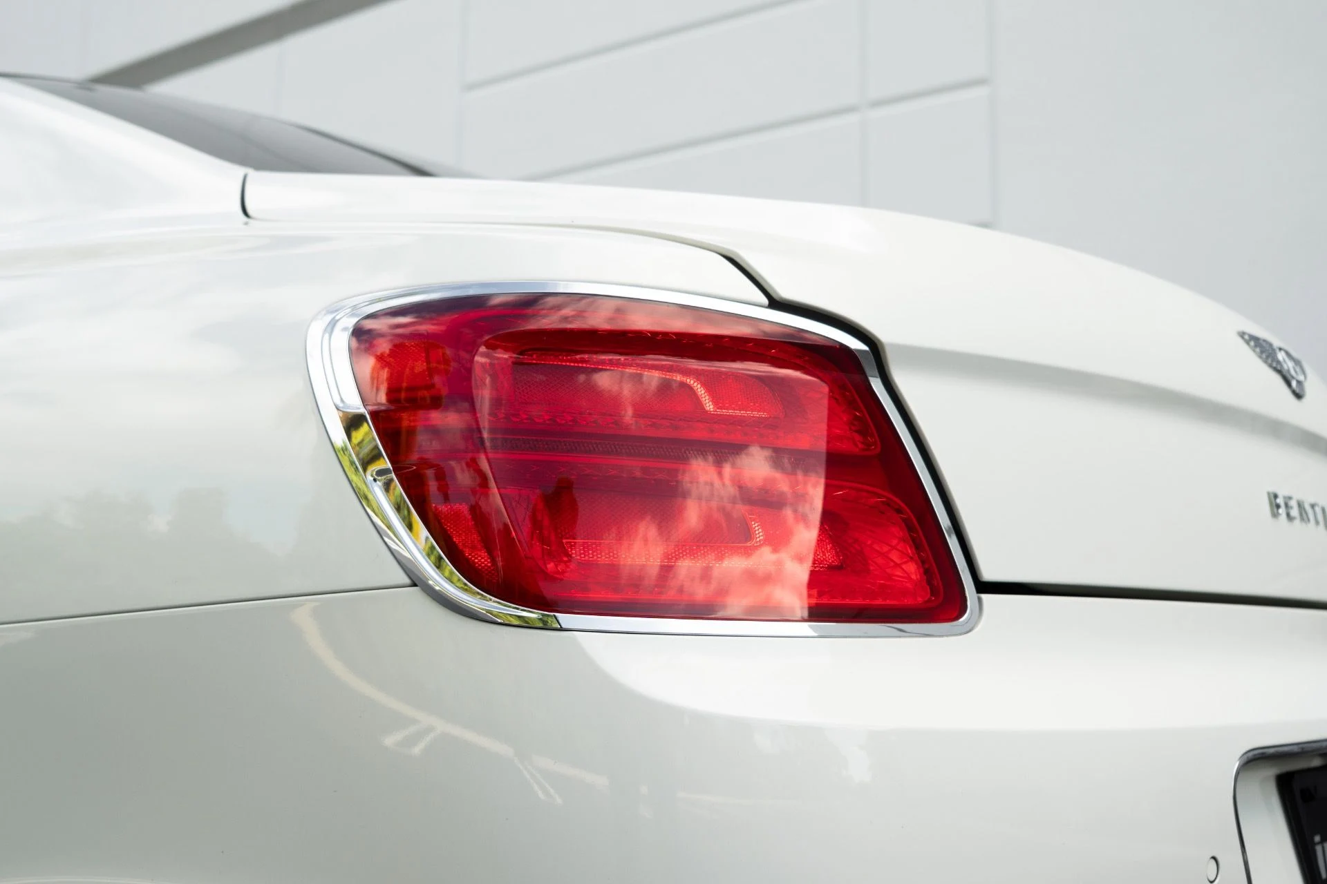 mph024_2140826745_Used_2021_Bentley_Flying_Spur_W12_1764866483_bd7caa1699